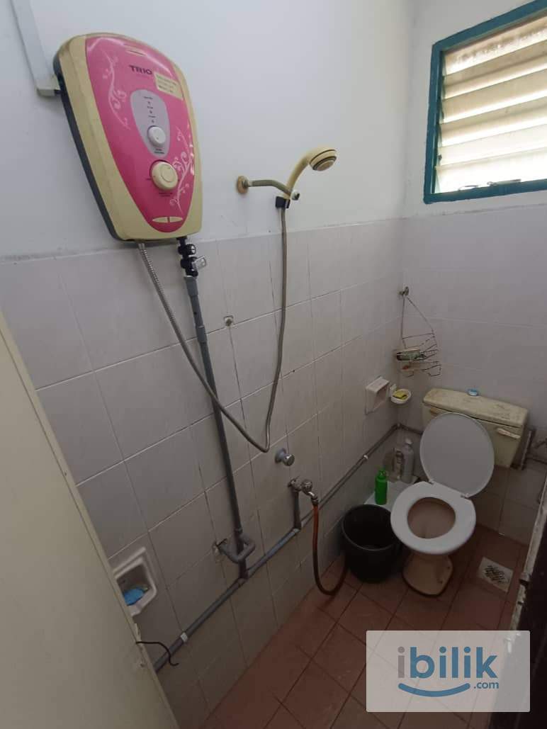 OFFER CNY LIMITED TIME📍Walking Distance to INTI College & LRT Station. Middle Room Rent in SS15 - Image 2