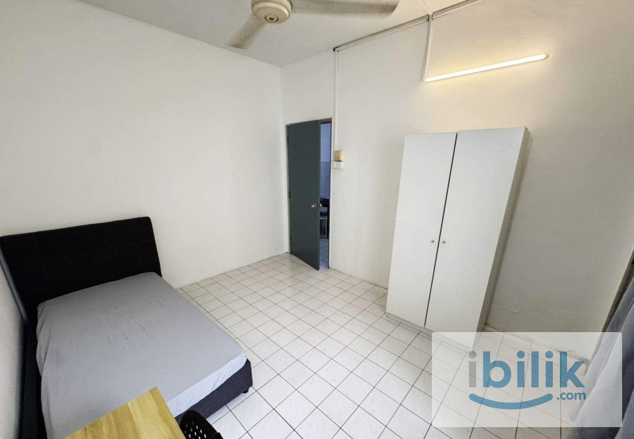 😍LOW DEPOSIT😍BANDAR UTAMA PETALING JAYA MIDDLE AIRCOND ROOM FOR RENT🏠NEARBY CENTRE POINT ,MING TIEN FOOD COURT ,NKVE - Image 1