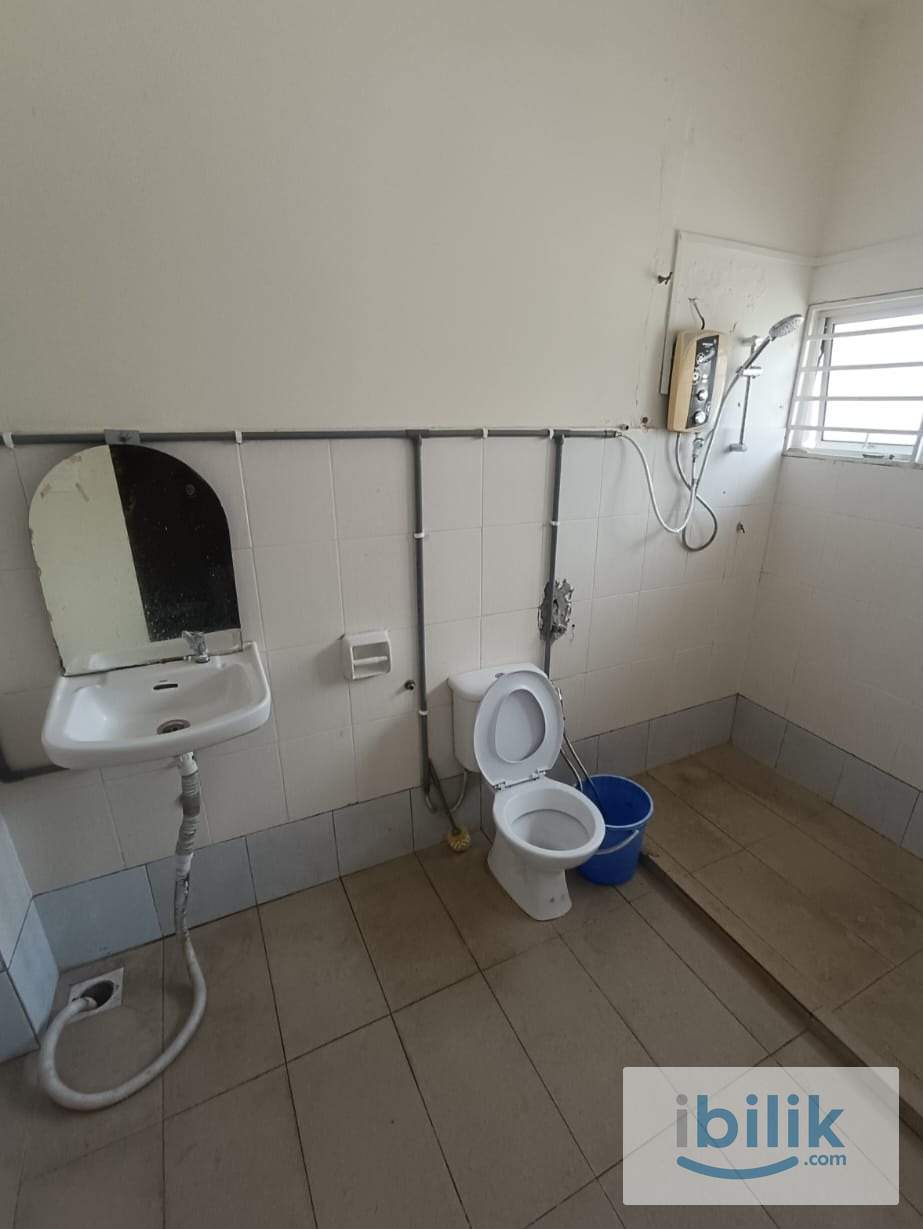 ‼️ Room Available At SS18, Subang Jaya ‼️Near LRT SS18 Walking Distance 2 minutes🌟🛜 - Image 2