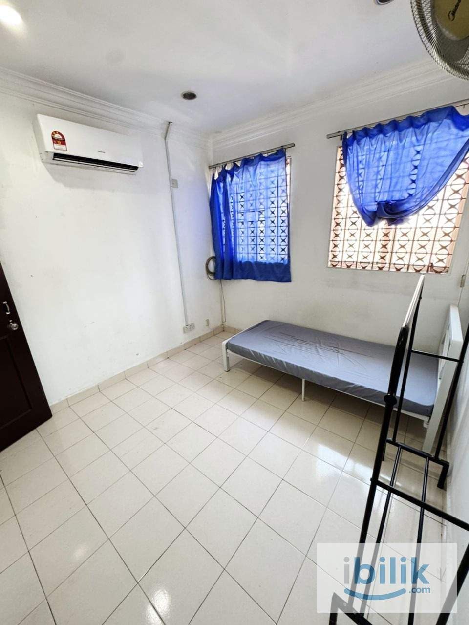 Middle Room @ Jalan Bukit Maluri😍📍Near Lotus Kepong✅‼️🚶‍➡️ - Image 6