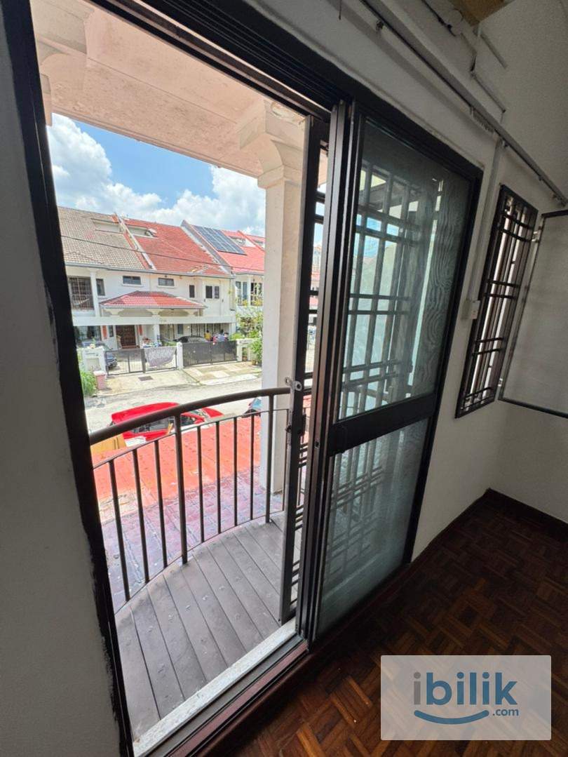 😍LOW DEPOSIT😍BANDAR UTAMA PETALING JAYA MIDDLE AIRCOND ROOM FOR RENT🏠NEARBY CENTRE POINT ,MING TIEN FOOD COURT ,NKVE - Image 5