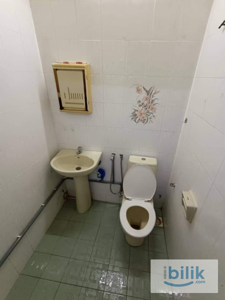 🌟💎 Nice Ensuite room walk 200m to LRT Asia Jaya 🚶‍♀️🚉 FREE car park 🚗🆓💖😍🆕🌟💫 NEW ROOM RENT available - Image 2
