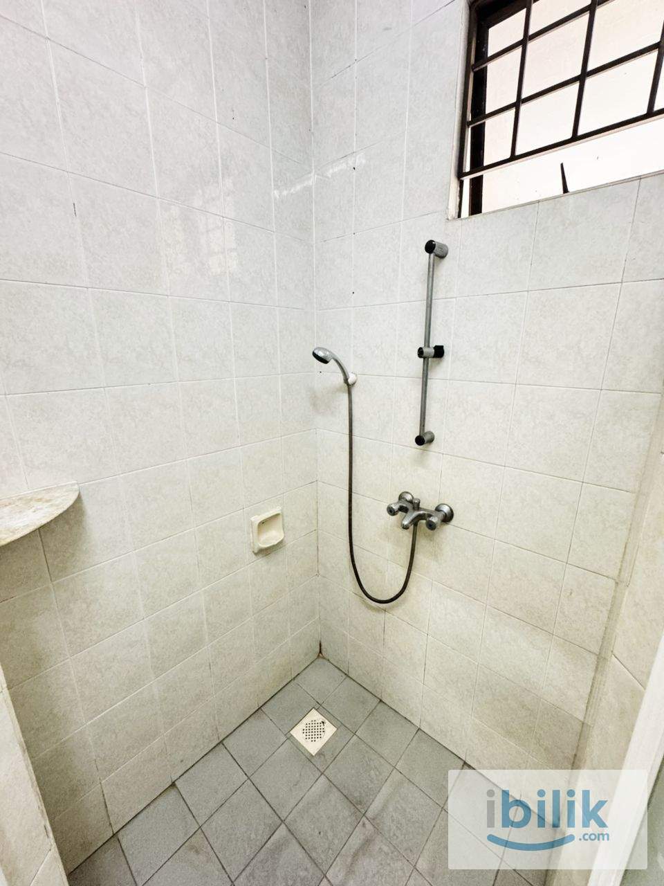 😍LOW DEPOSIT😍BANDAR UTAMA PETALING JAYA MIDDLE AIRCOND ROOM FOR RENT🏠NEARBY CENTRE POINT ,MING TIEN FOOD COURT ,NKVE - Image 6