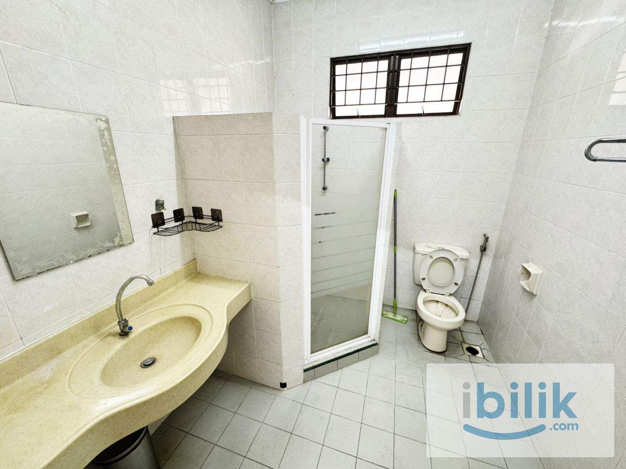 😍LOW DEPOSIT😍BANDAR UTAMA PETALING JAYA MIDDLE AIRCOND ROOM FOR RENT🏠NEARBY CENTRE POINT ,MING TIEN FOOD COURT ,NKVE - Image 8