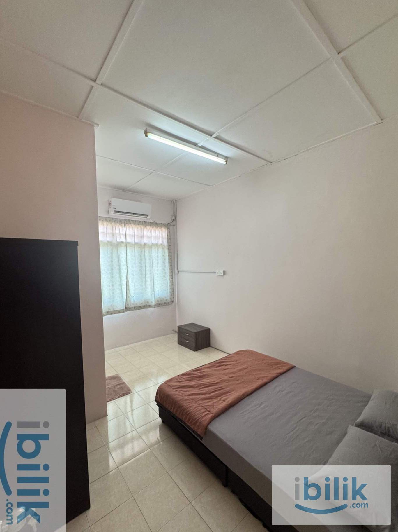 Middle Room To Rent (Ladies Only)  - Image 4