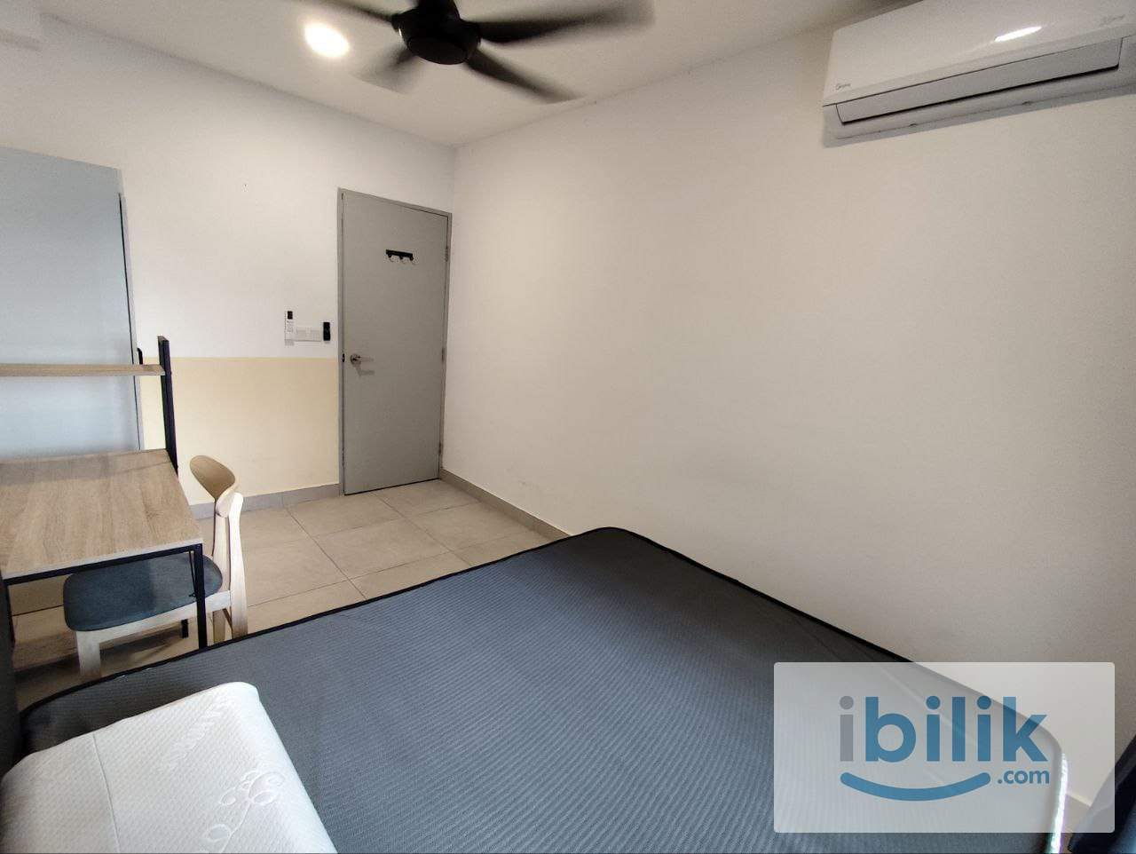 DK Impian medium room with balcony - Image 1