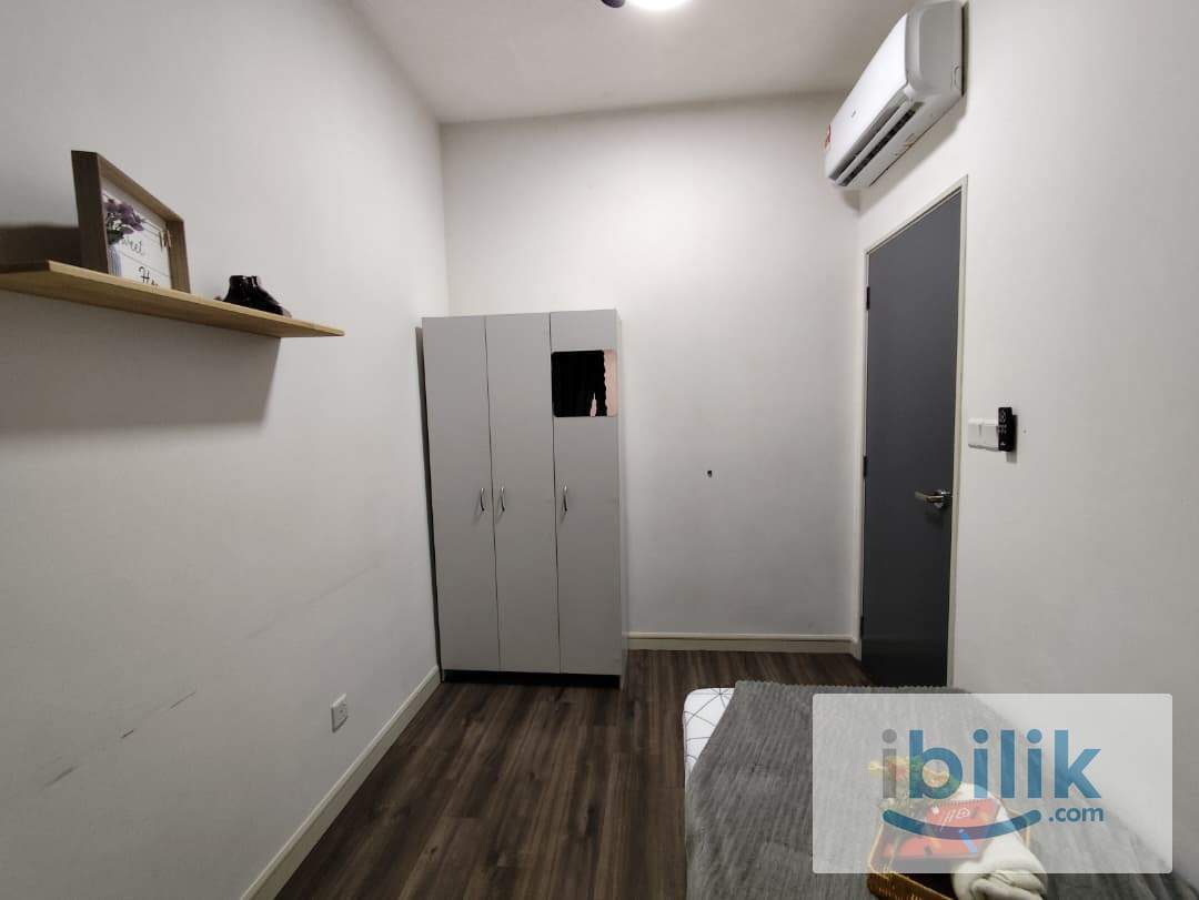 Riana South Small Room - Image 5
