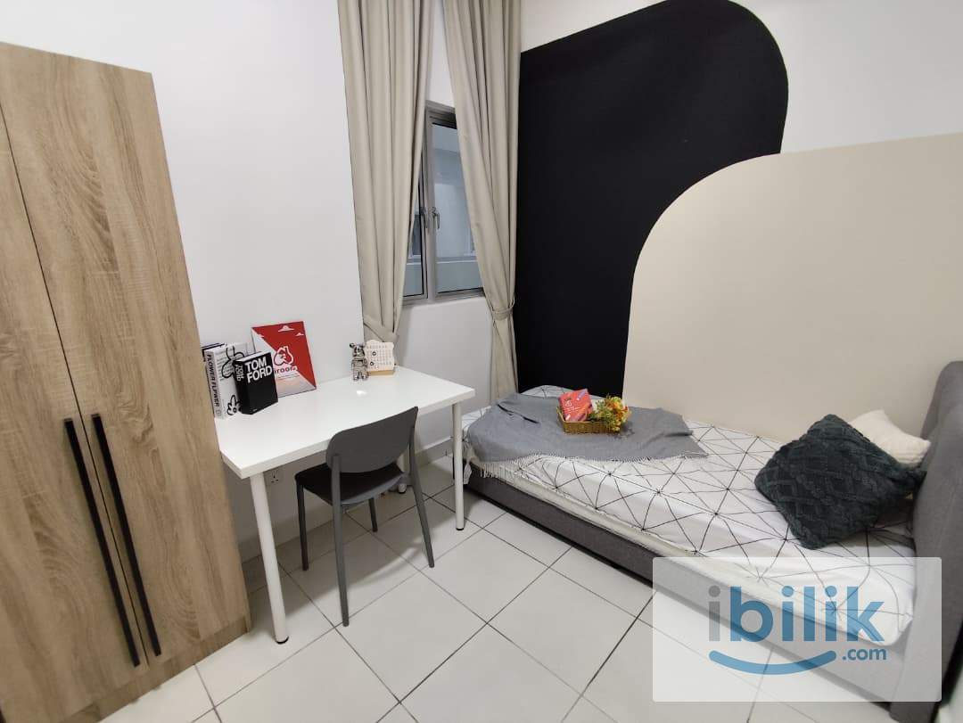 Mercu Jalil small room - Image 1