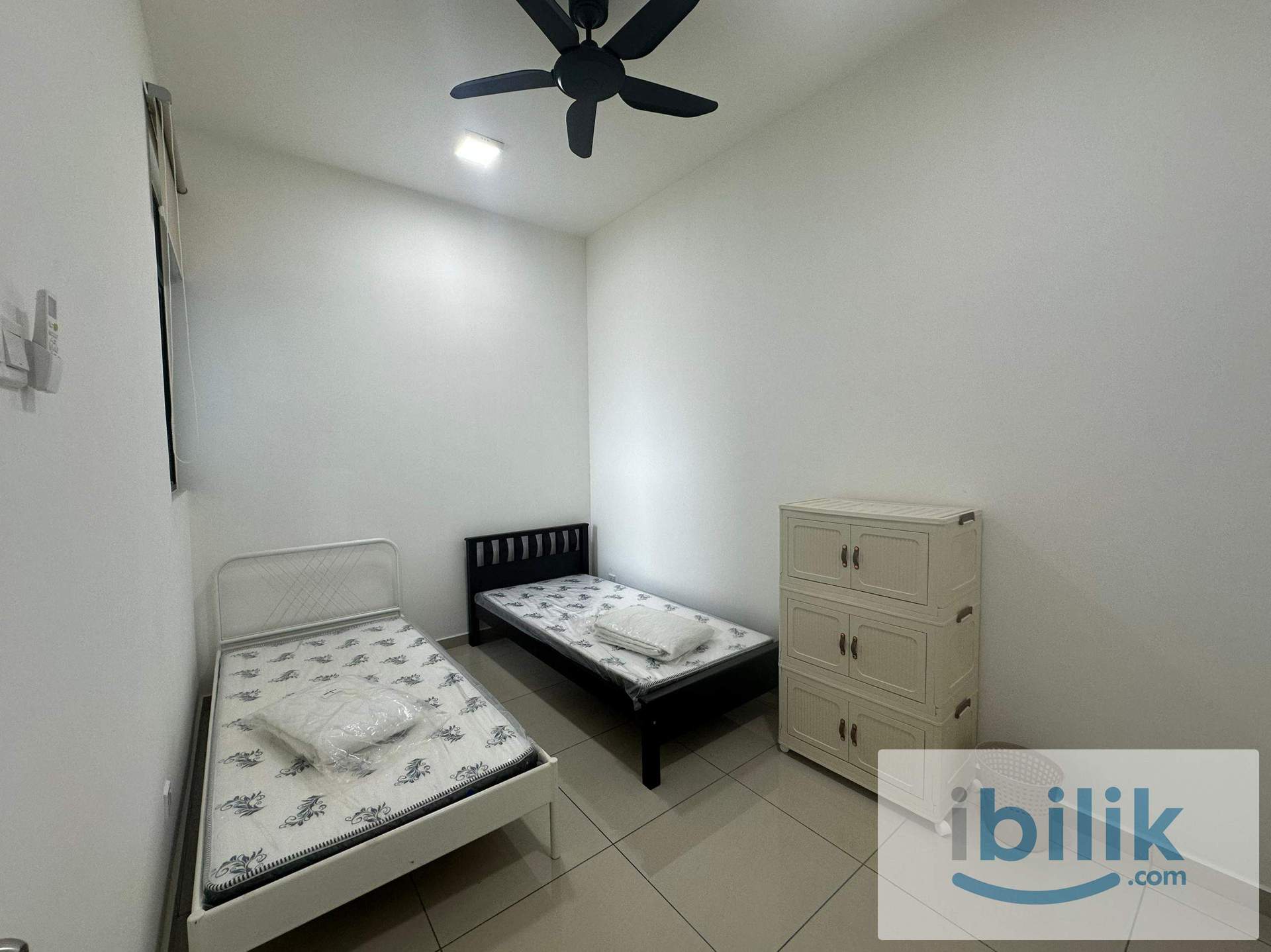 B11 Parkland Cheras MRT Link Bridge | Middle Room for Rent (Female Only) - Image 3