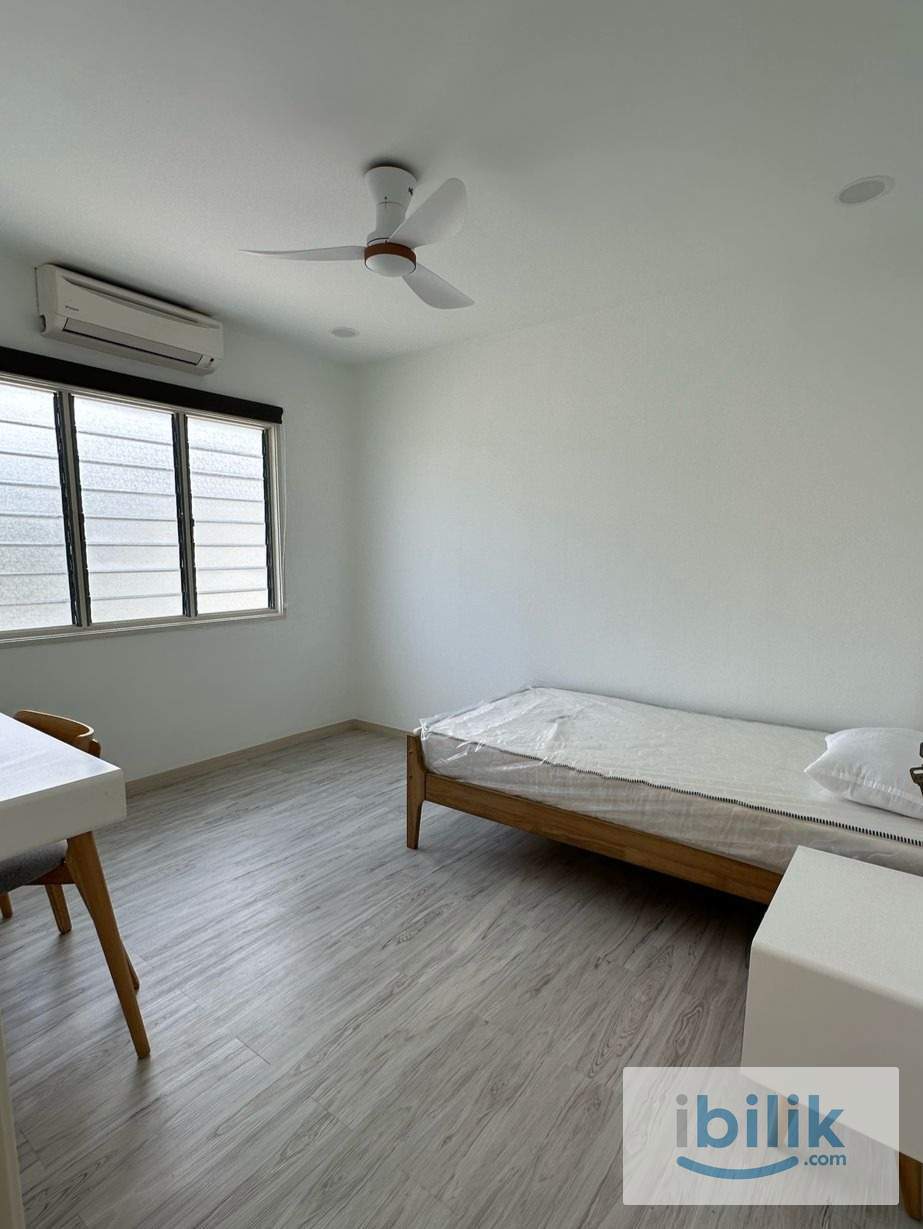 MASTER ROOM TO LET - BANDAR SRI PERMAISURI - Image 1