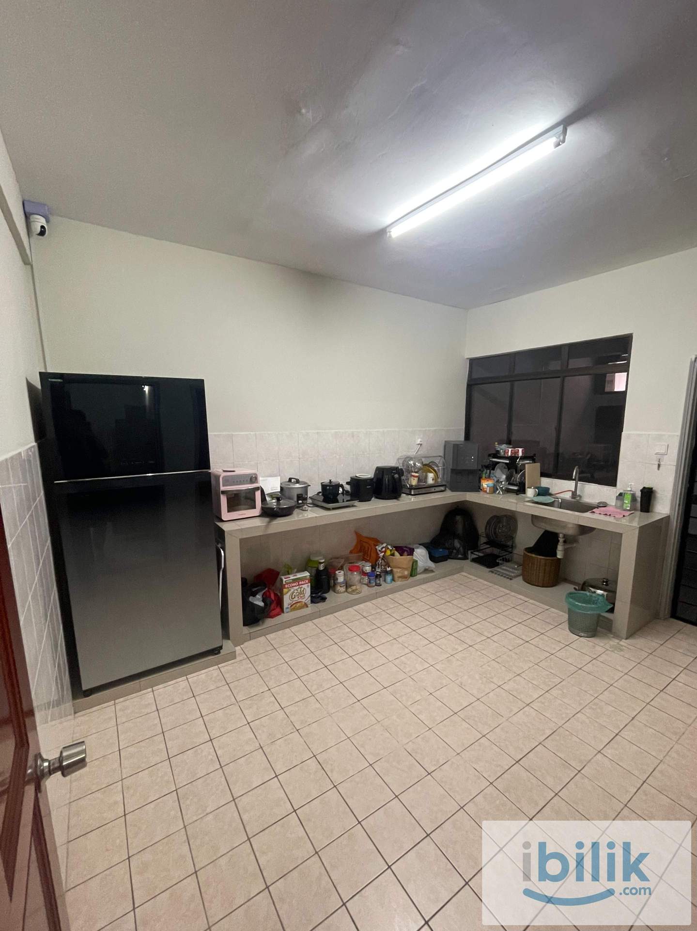 🏡 Spacious 3-Storey Terrace House | Near One Utama✨Petaling Jaya | Easy Access - Image 1