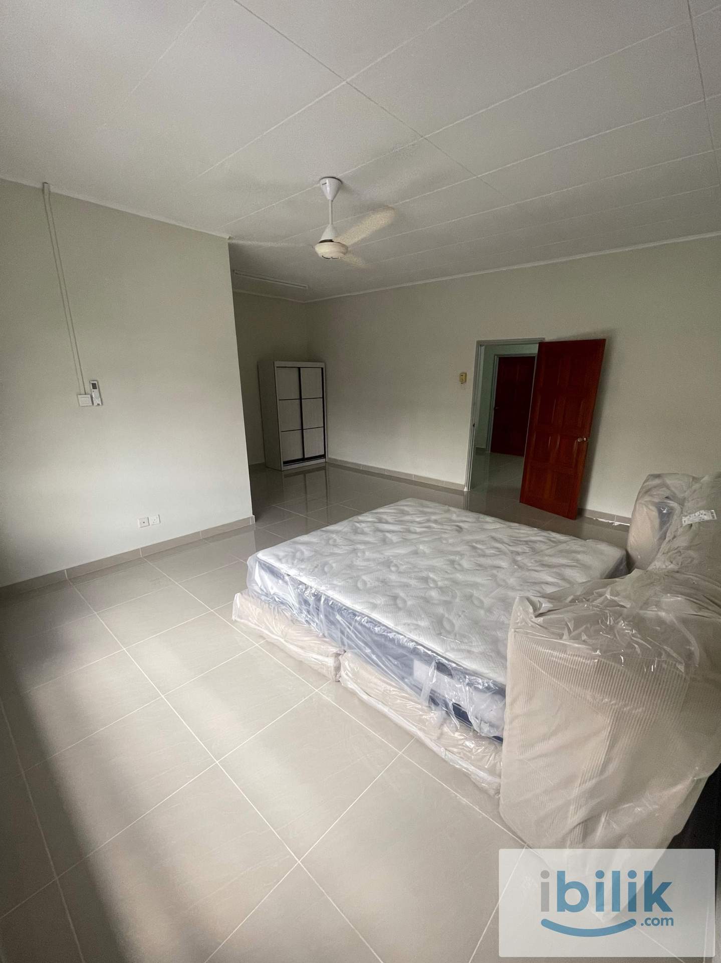 🏡 Spacious 3-Storey Terrace House | Near One Utama✨Petaling Jaya | Easy Access - Image 5