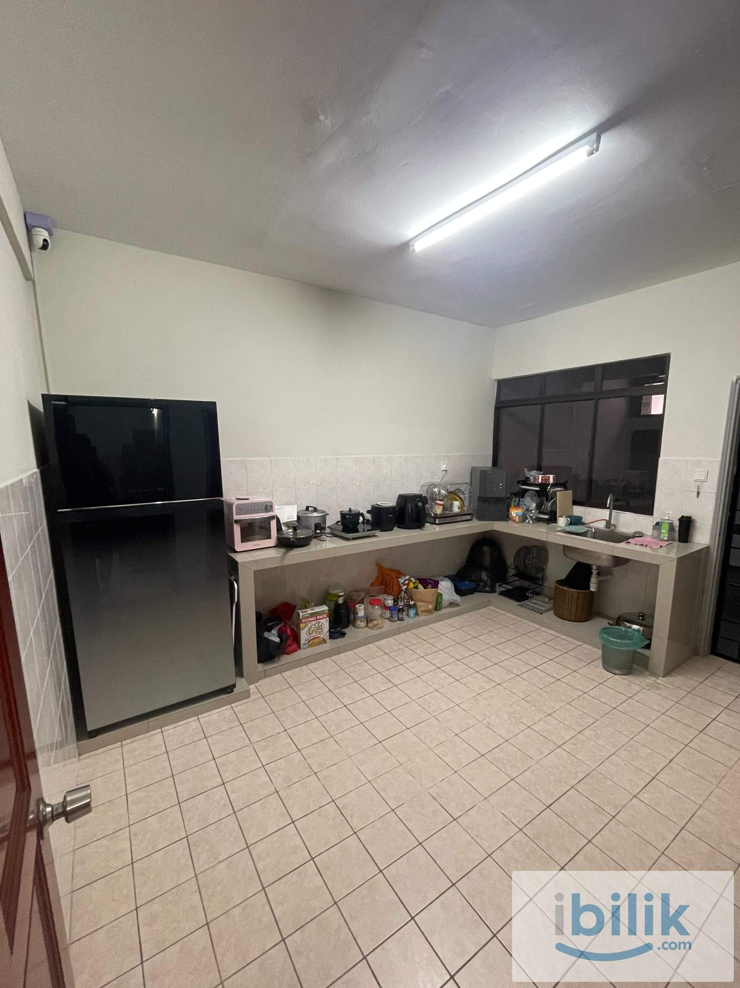 🏡 Spacious 3-Storey Terrace House | Near One Utama✨Petaling Jaya | Easy Access - Image 1