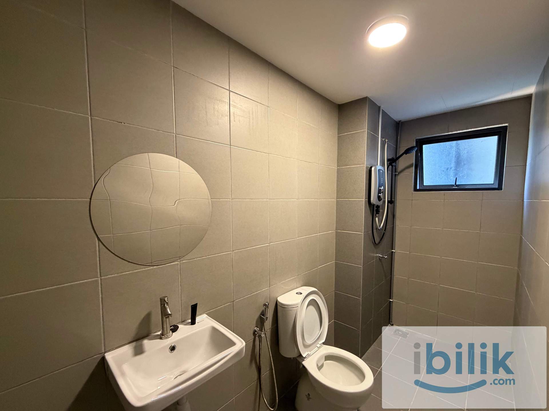 Junior Master Balcony : Fully furnished @ Bukit Tiara Kajang - Image 6