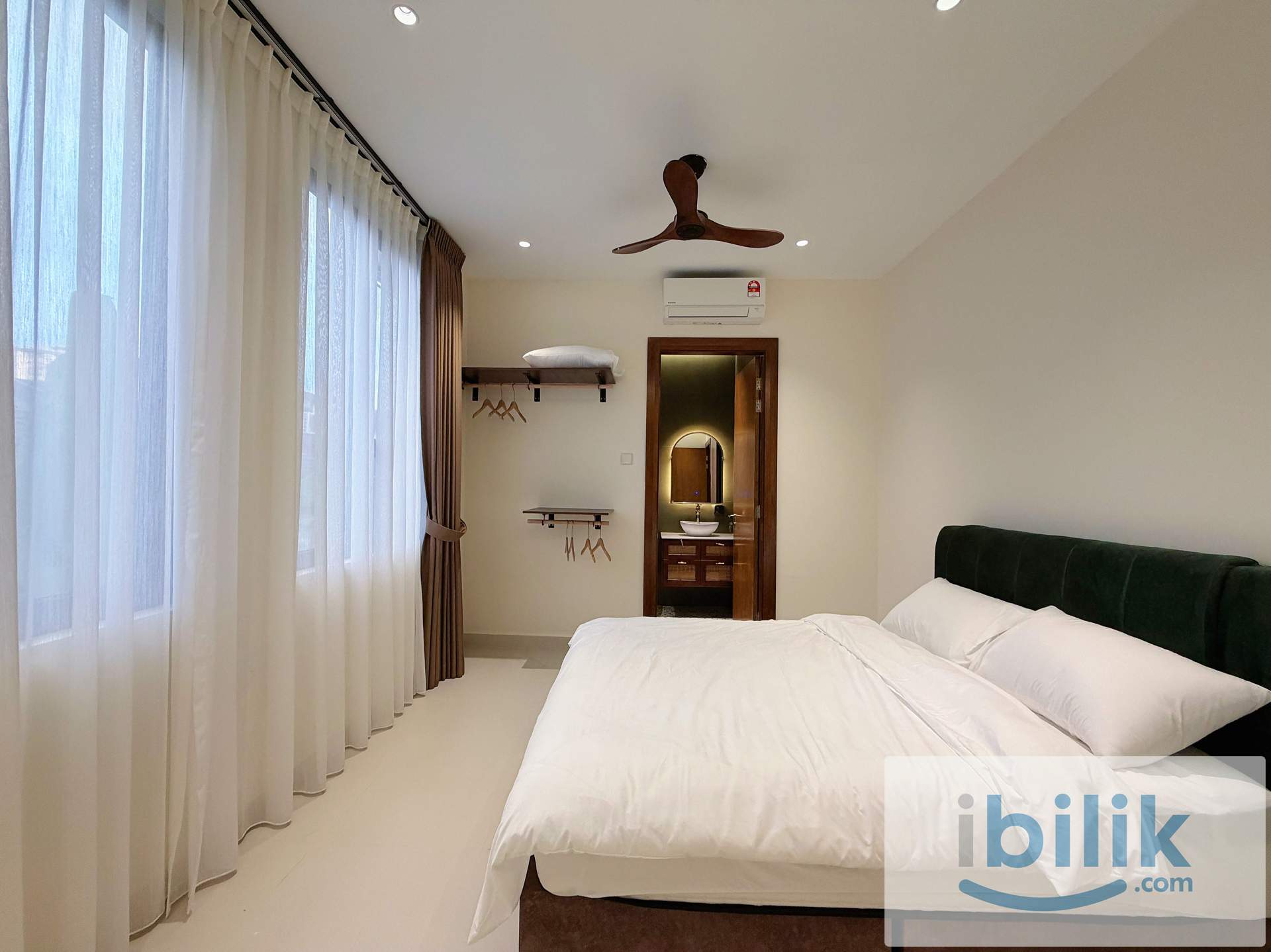 Design Room with Private Bathroom | Walking Distance LRT | Desa Setapak - Image 4