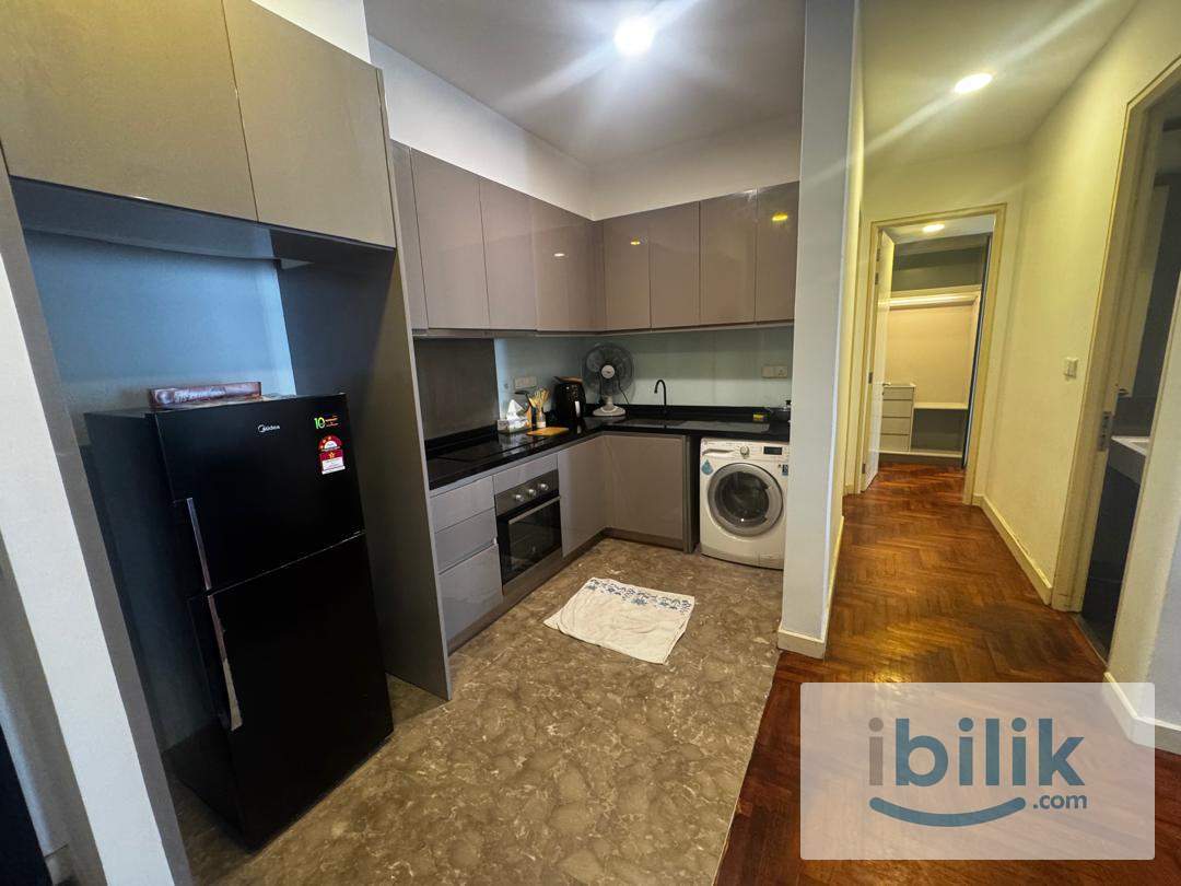 Middle room with private bathroom - Image 1