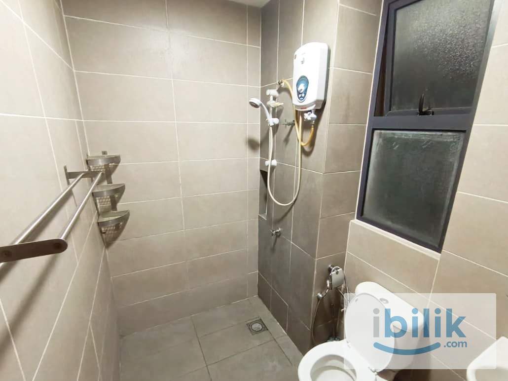 Room for rent (5mins walk to MRT TMN PERTAMA - Image 2