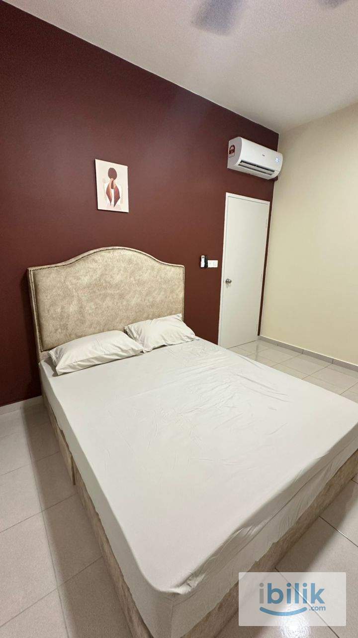 Master Bedroom - Image 4