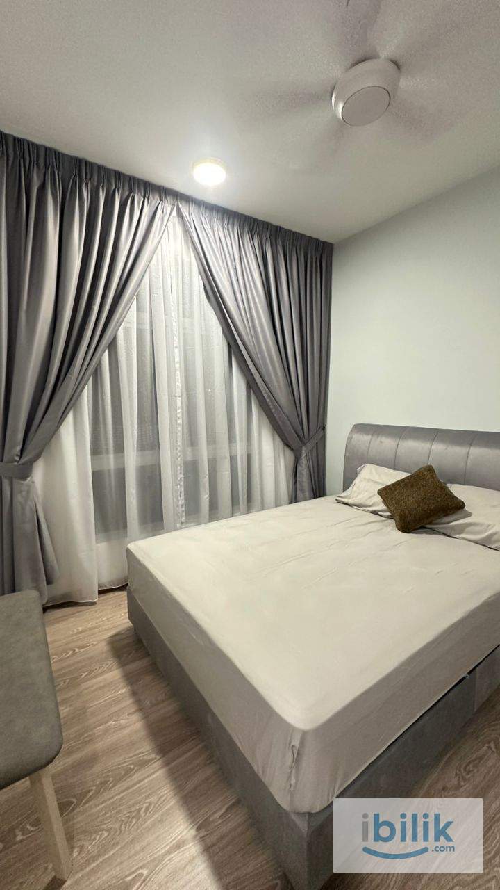 Master Bedroom - Image 4