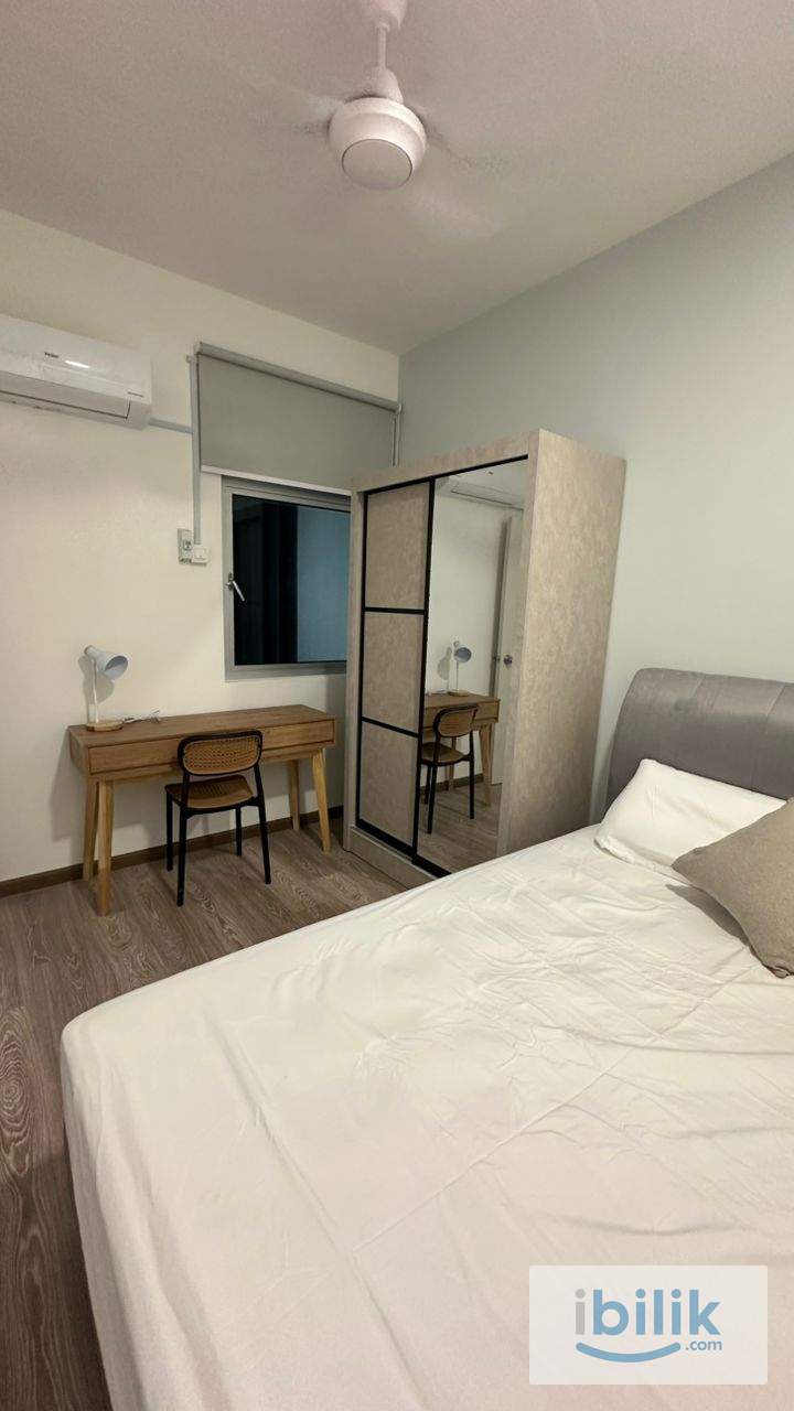 Medium Room - Image 1