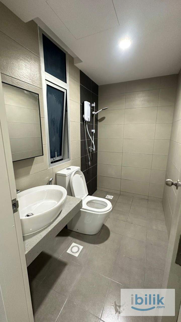 Small Room  - Image 5
