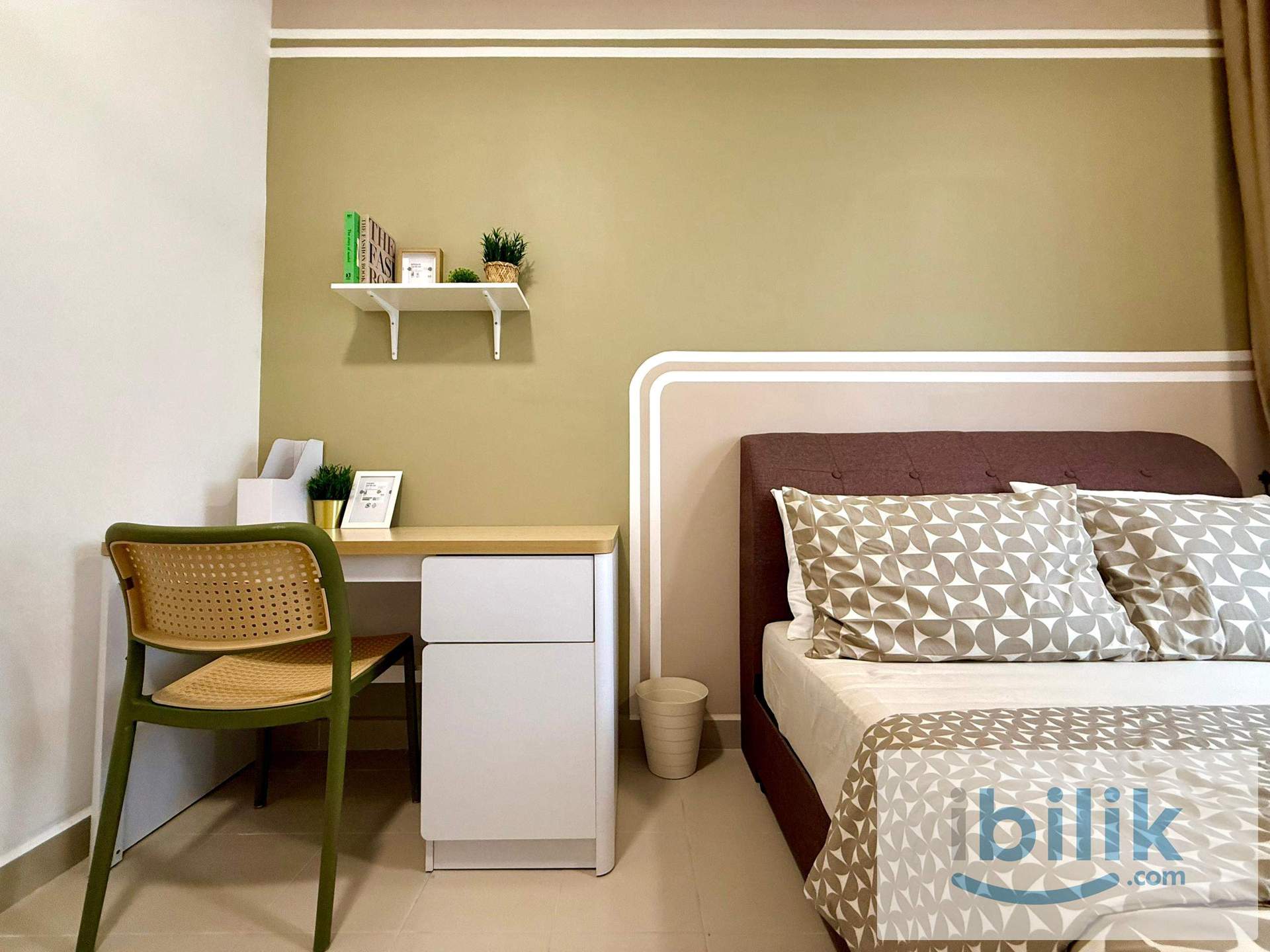 Master Bedroom - Image 2