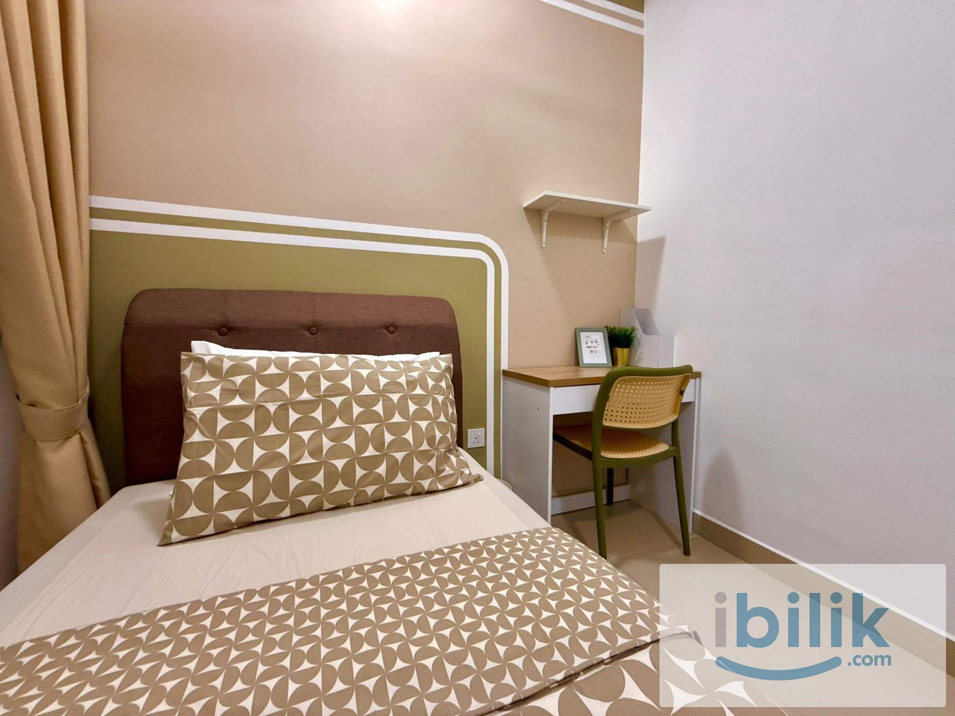 Small Bedroom  - Image 1