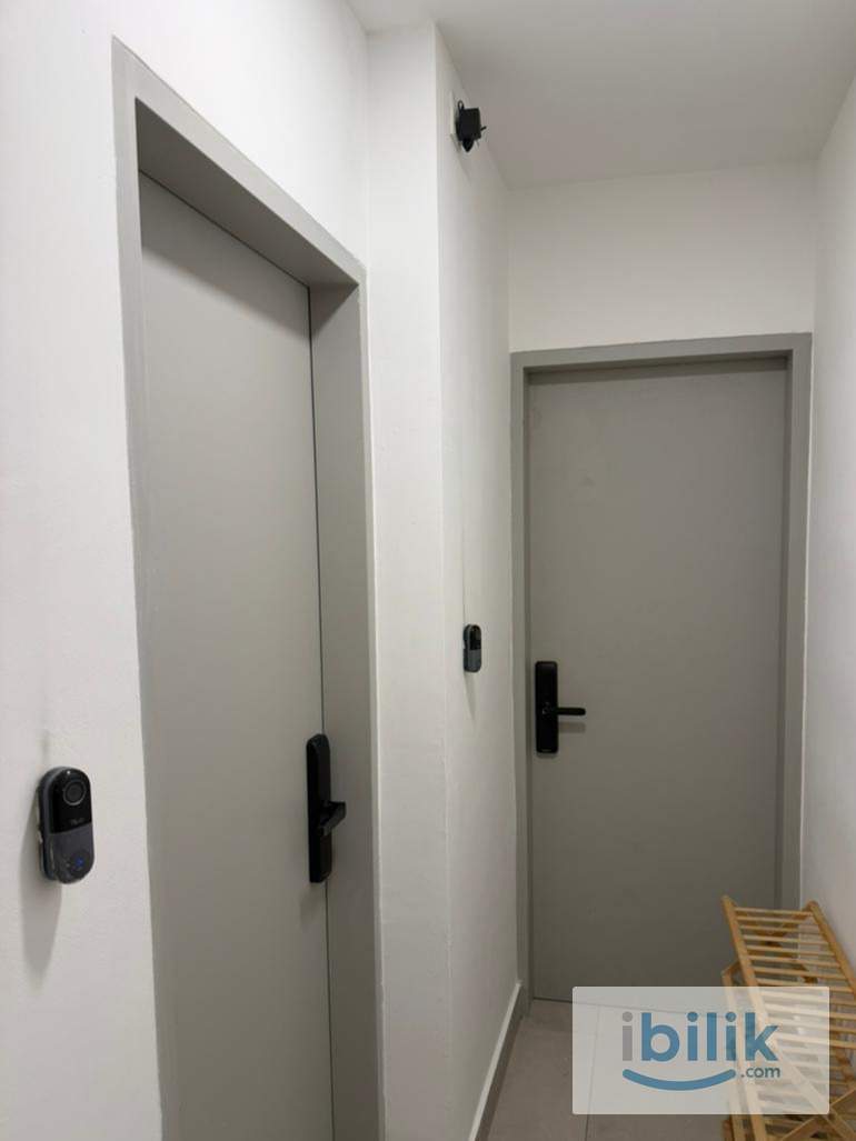 Studio  - Image 1