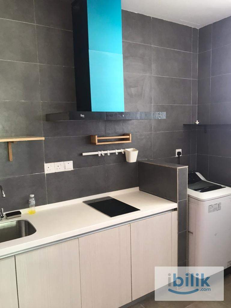 Citizen Residence Mid Room - Image 5