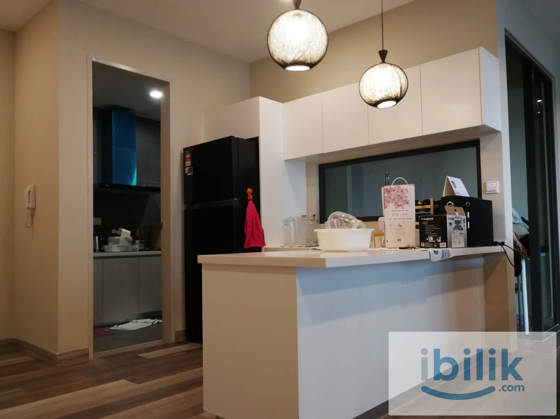 Citizen Residence Mid Room - Image 6