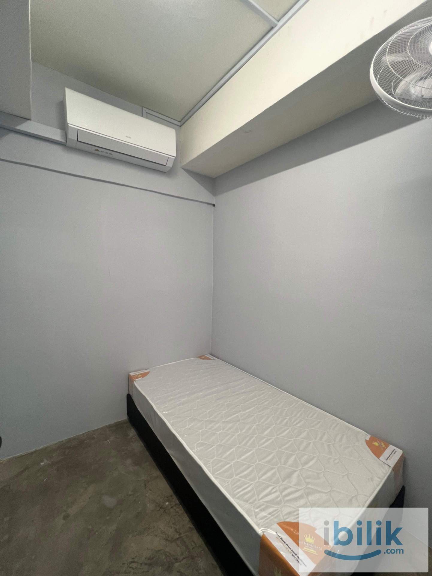 Small Room Old Klang Road 3rd Mile - Image 1