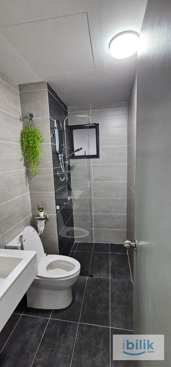 Middle Medium Room Old Klang Road - Image 2