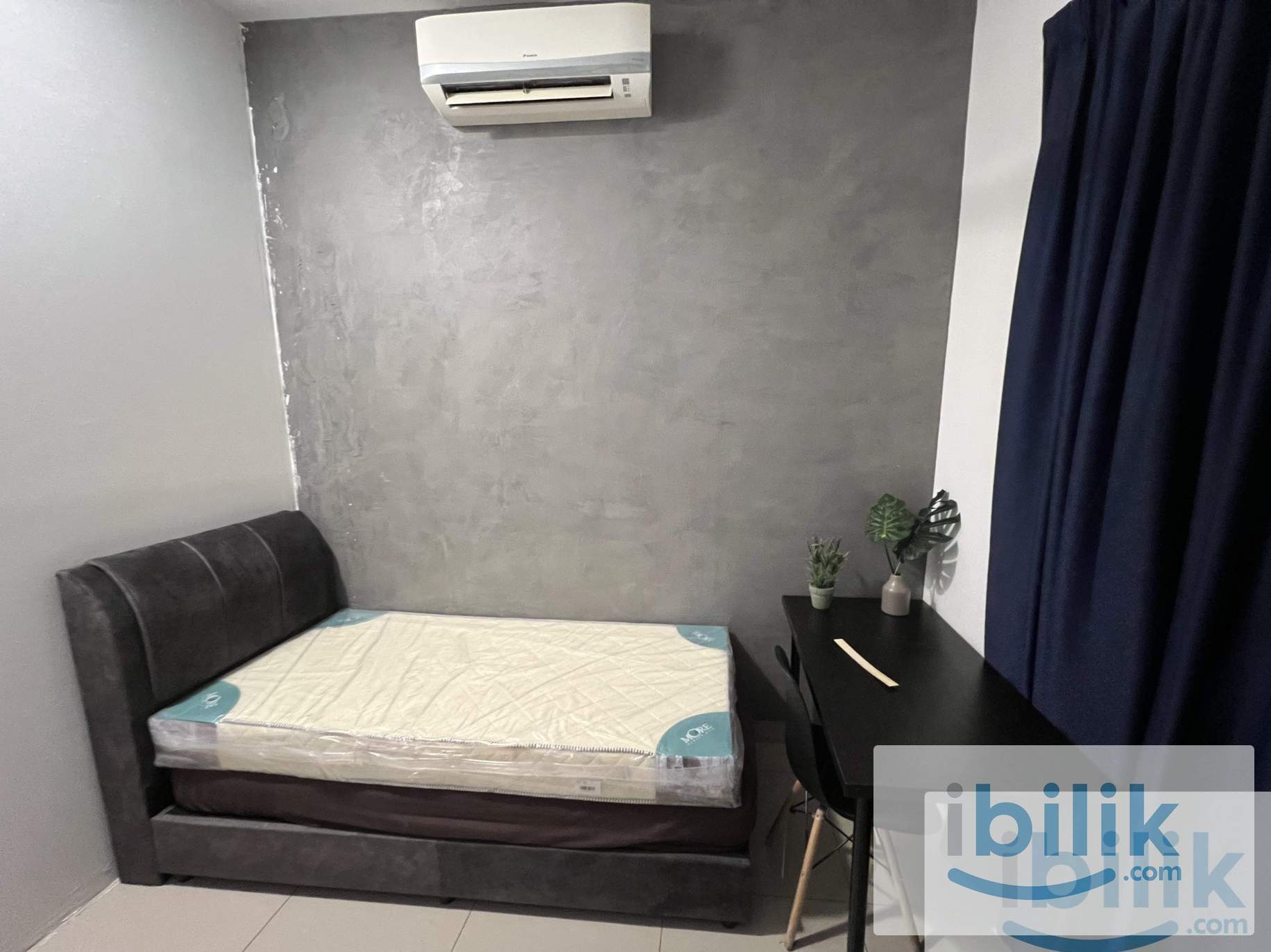 Citizen Residence Mid Room - Image 1