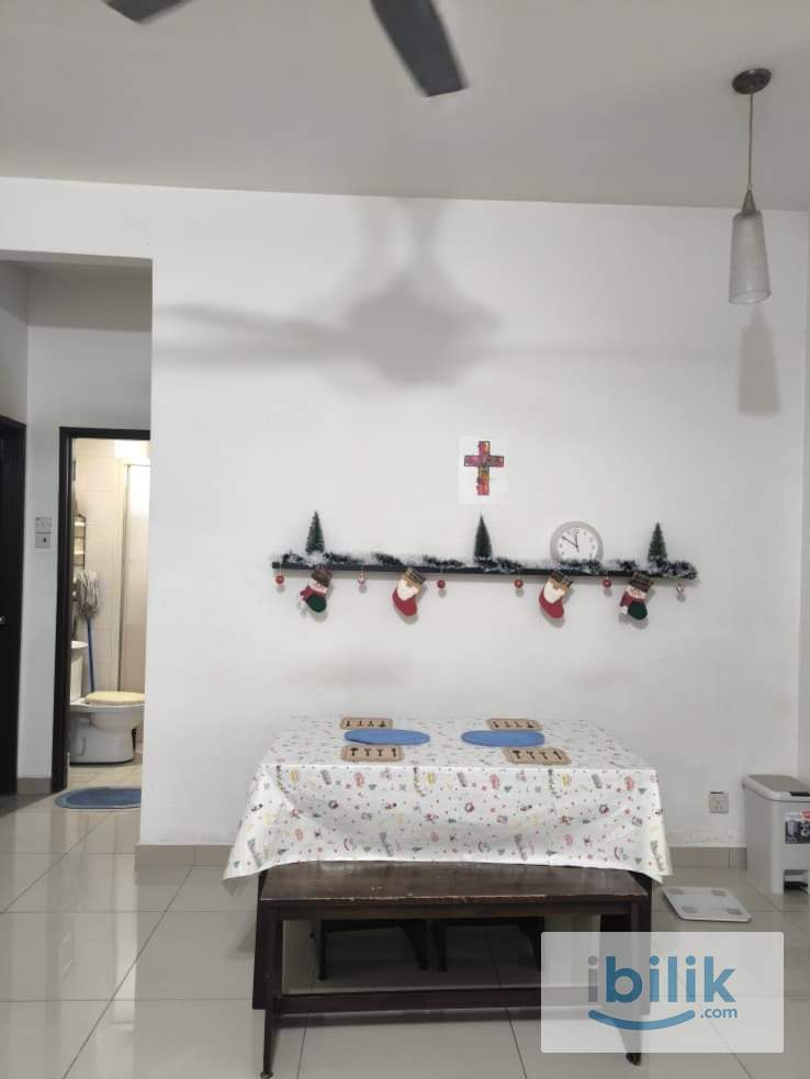 Medium Room at Casa Tiara, Subang Jaya SS16 - Image 6