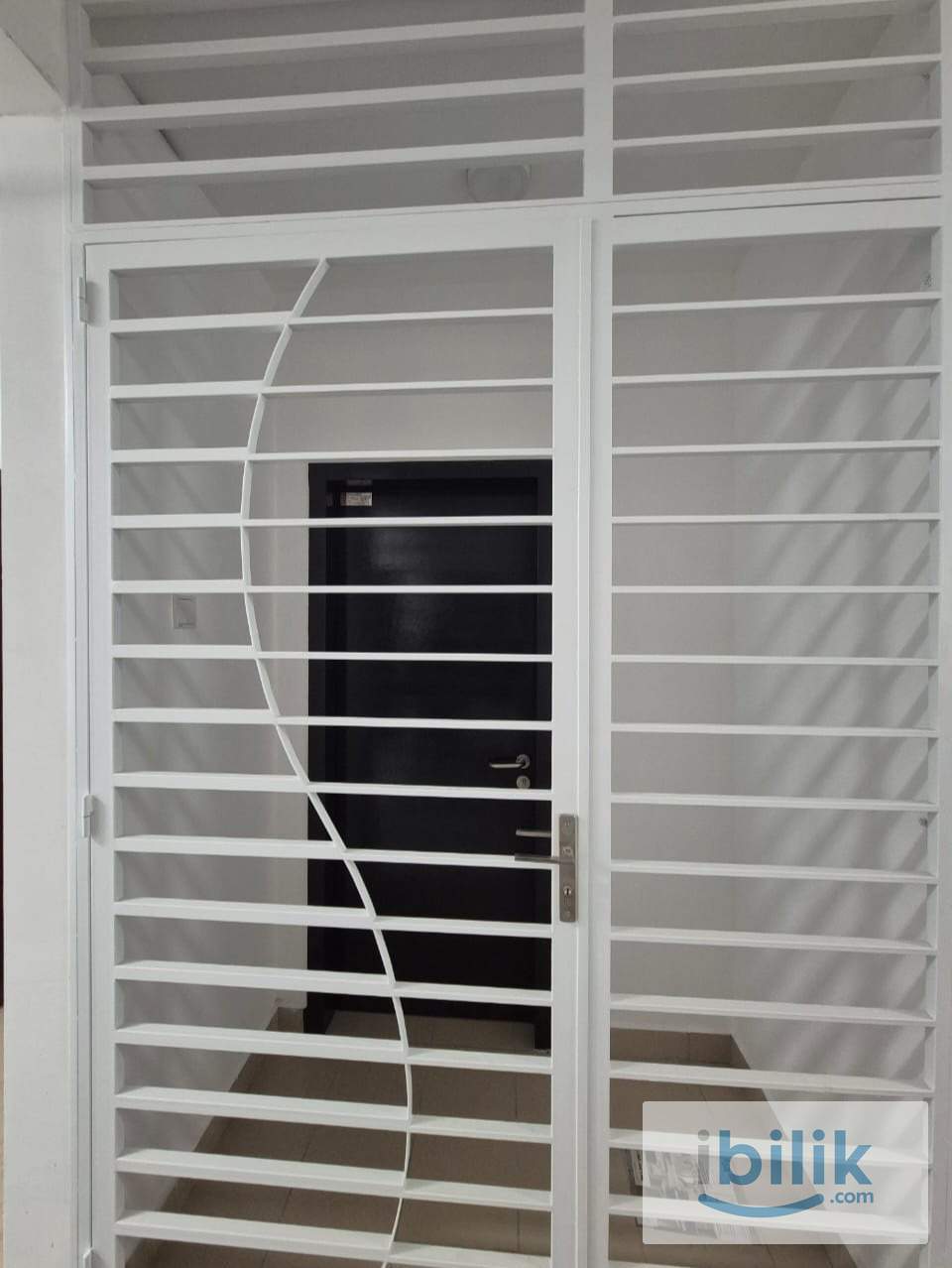 Unit 10 Second Room - Image 3
