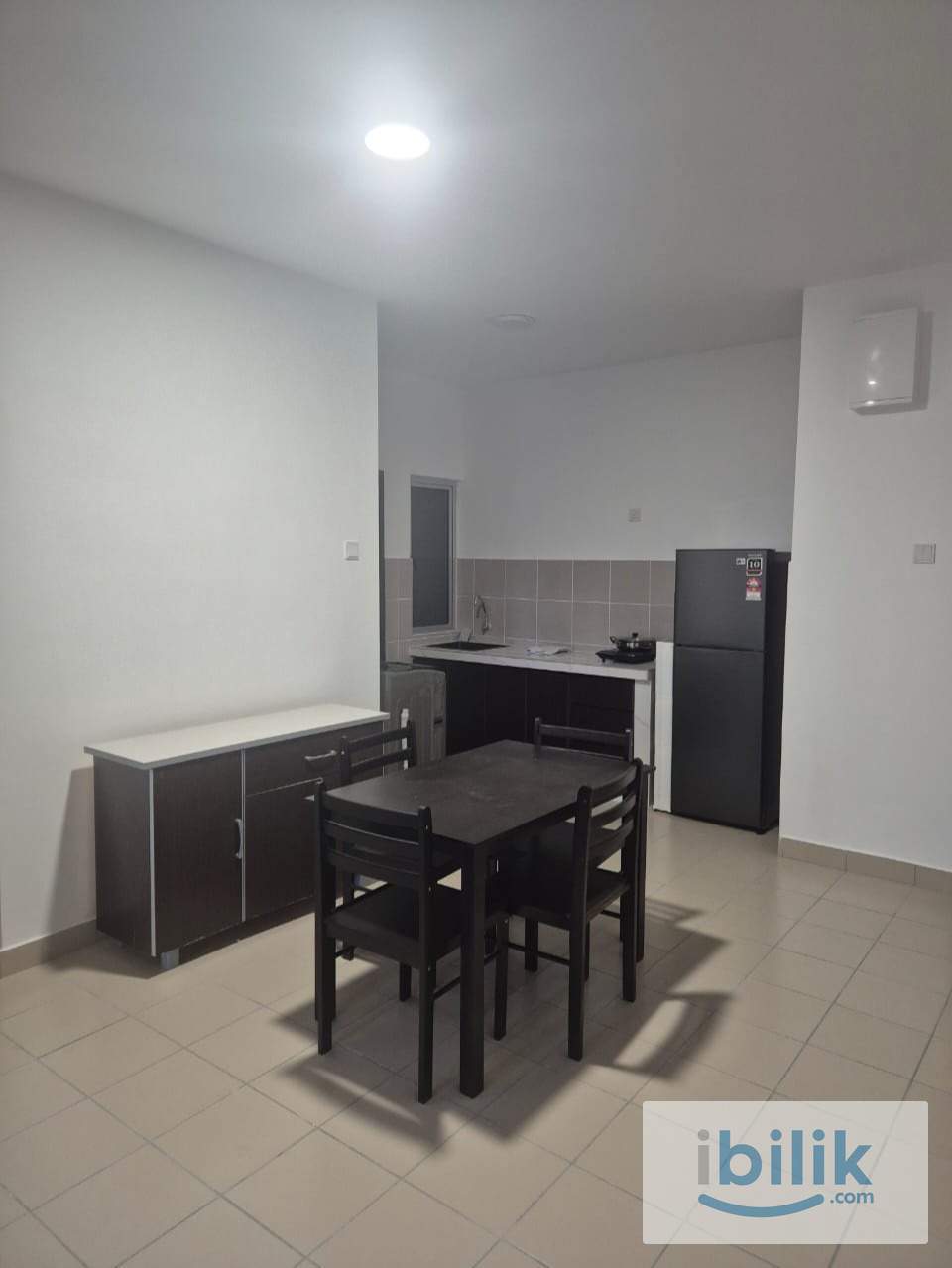 Unit 10 Second Room - Image 6