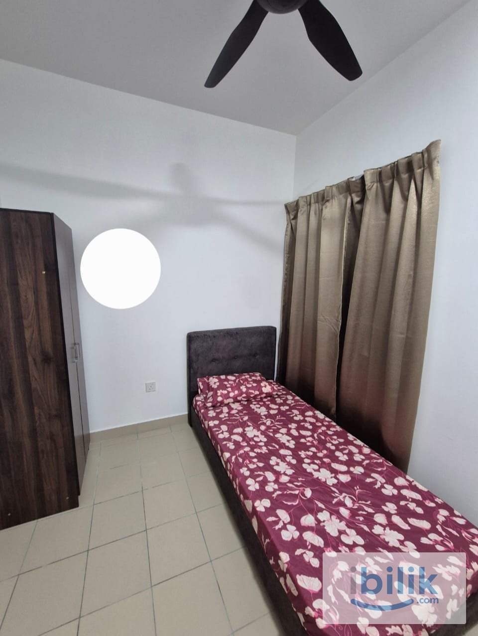 No 10 3rd room - Image 1