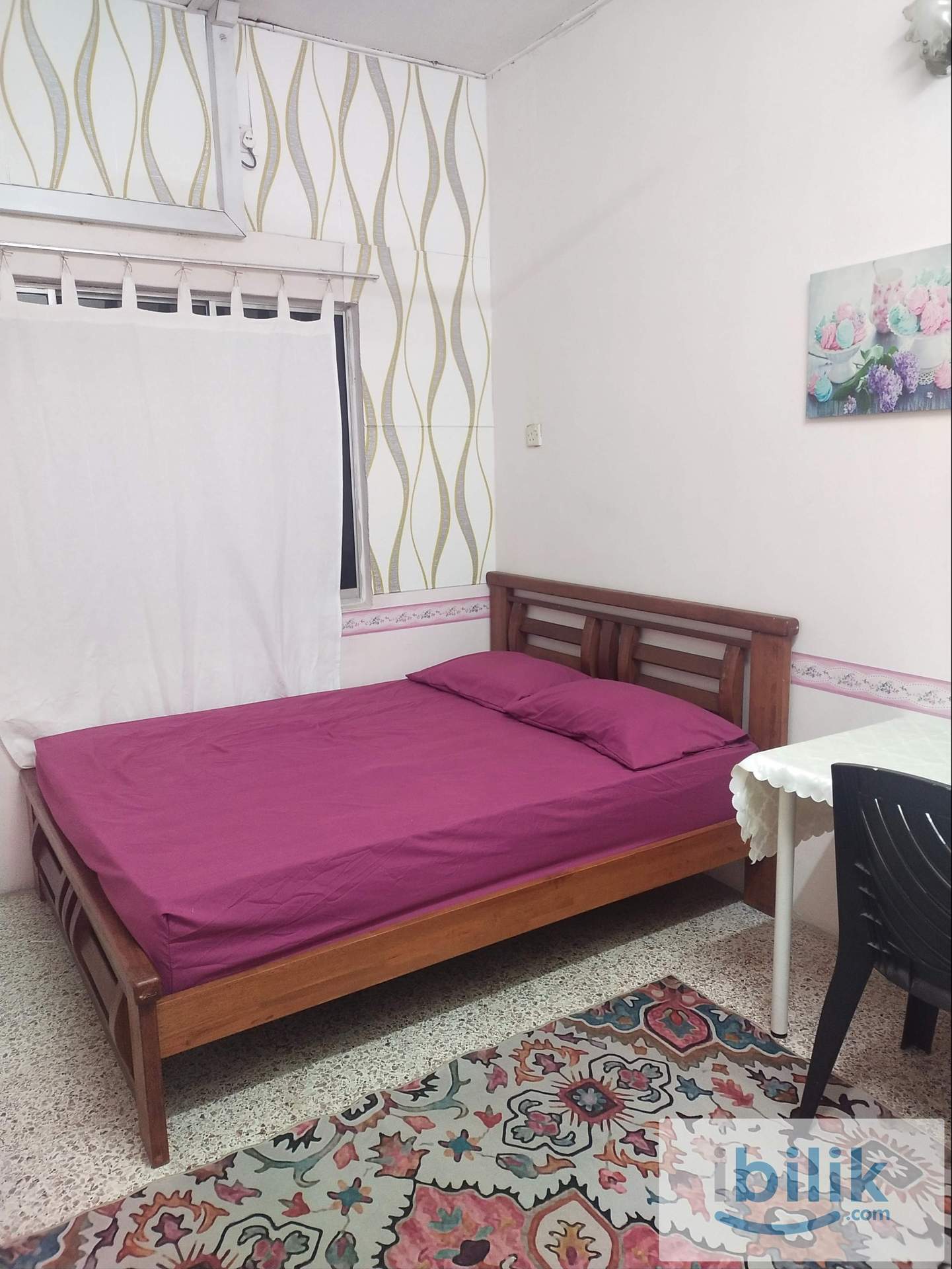 Middle Room - Image 6