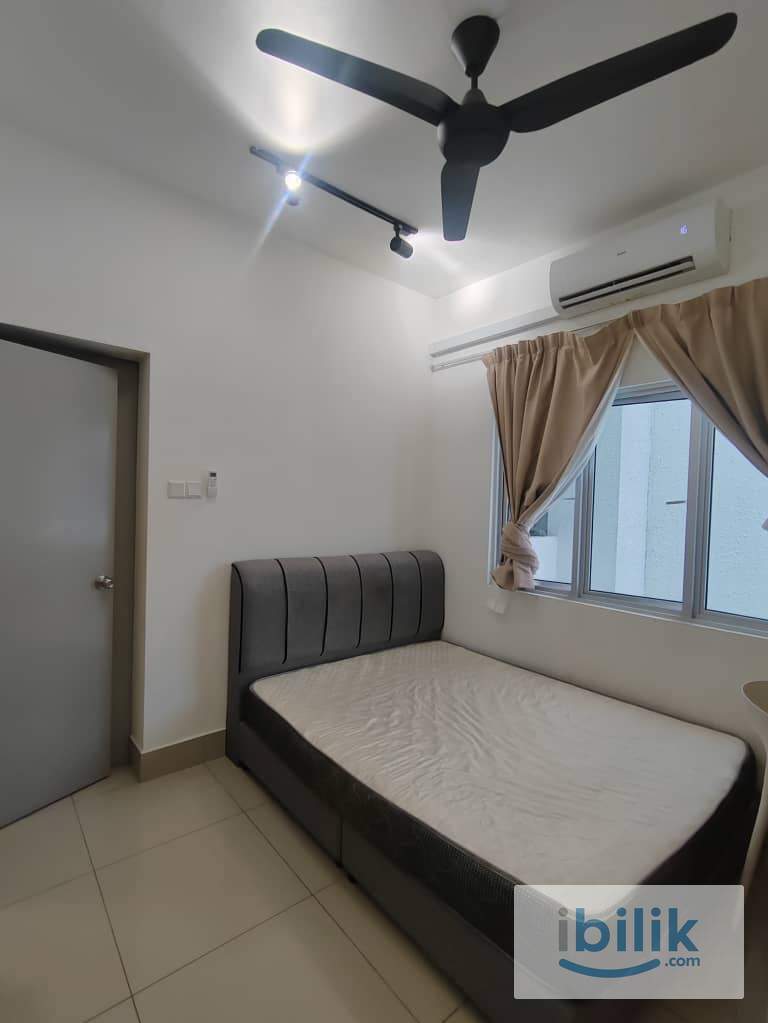 Razak City📍Budget Friendly Middle Room💰RM700 - Image 1