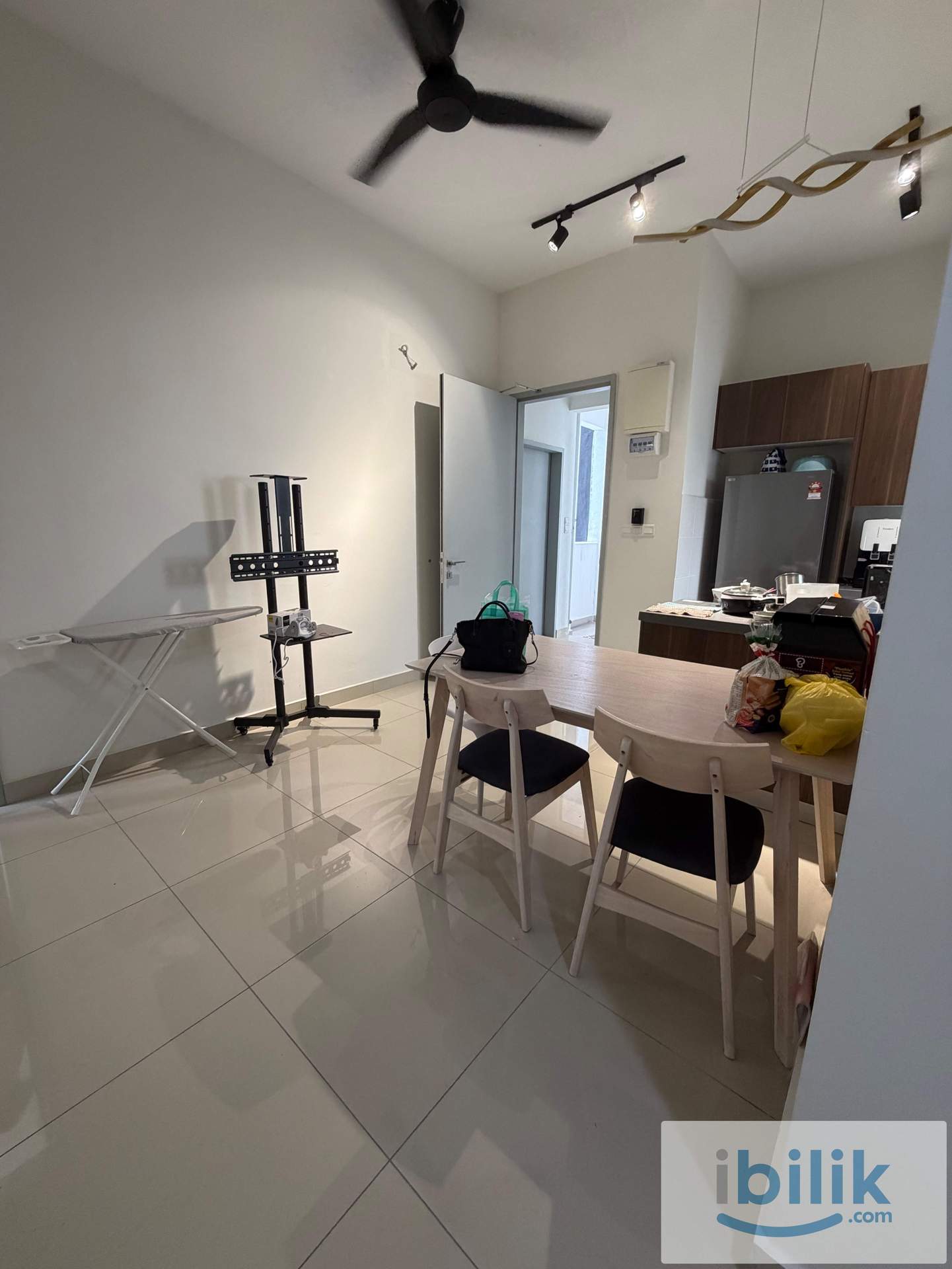 Old Klang Road | RM800 | Middle Room - Image 5