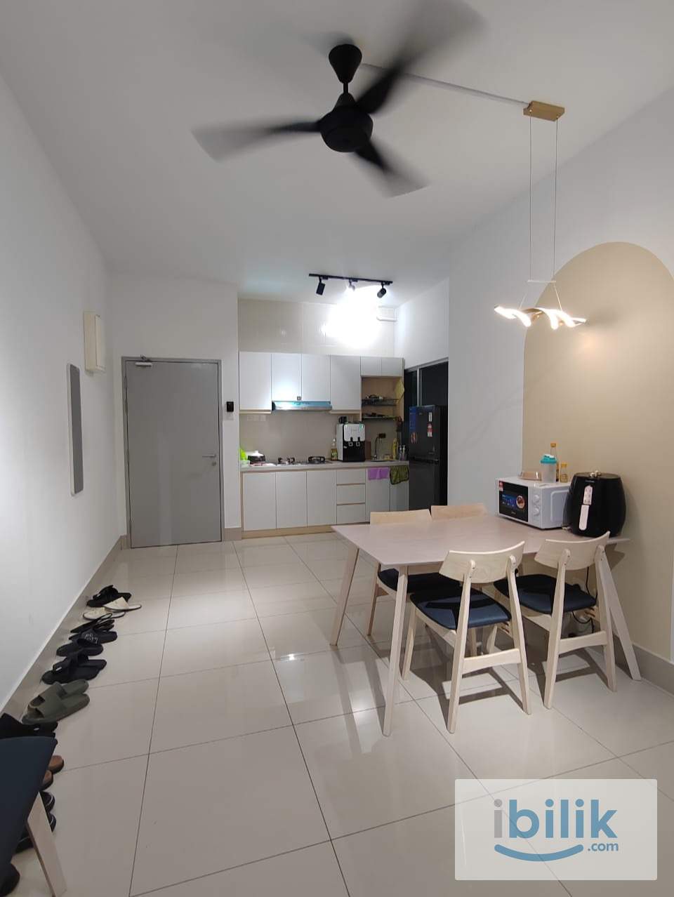 Master Room @ Razak City | Private Bath | RM900 - Image 4