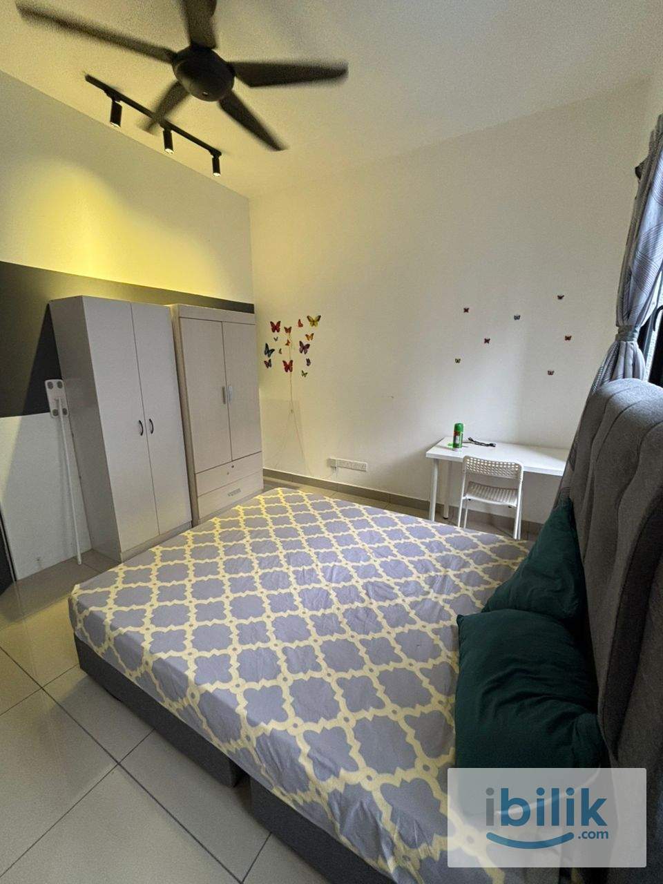 Spacious FEMALE MIDDLE ROOM  - Image 1