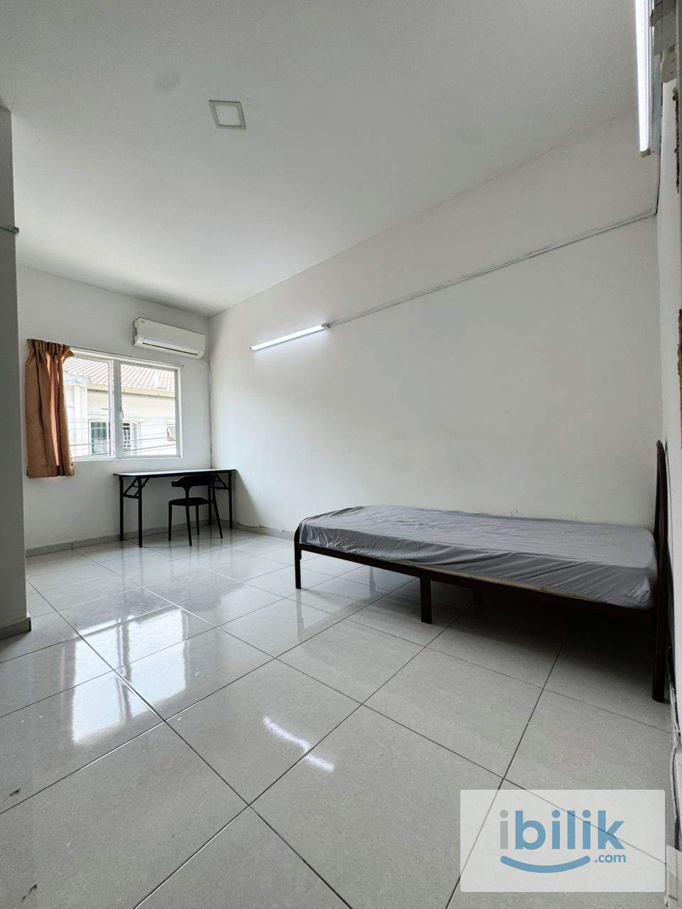 Middle Room at JENJAROM | Low Deposit & ZERO DEPOSIT Available🔥 - Image 2