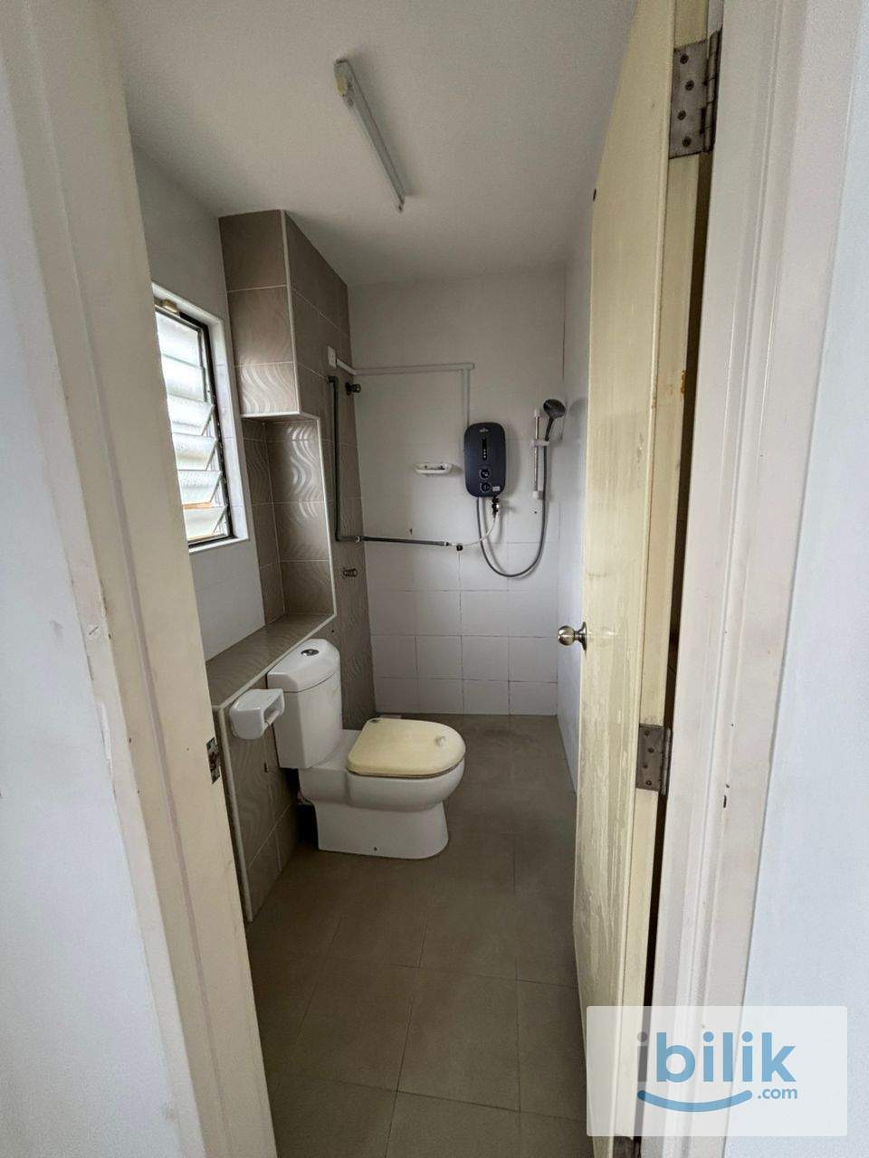 ATTACHED BATHROOM‼️Single Room to Rent at Setia Impian 7  - Image 2