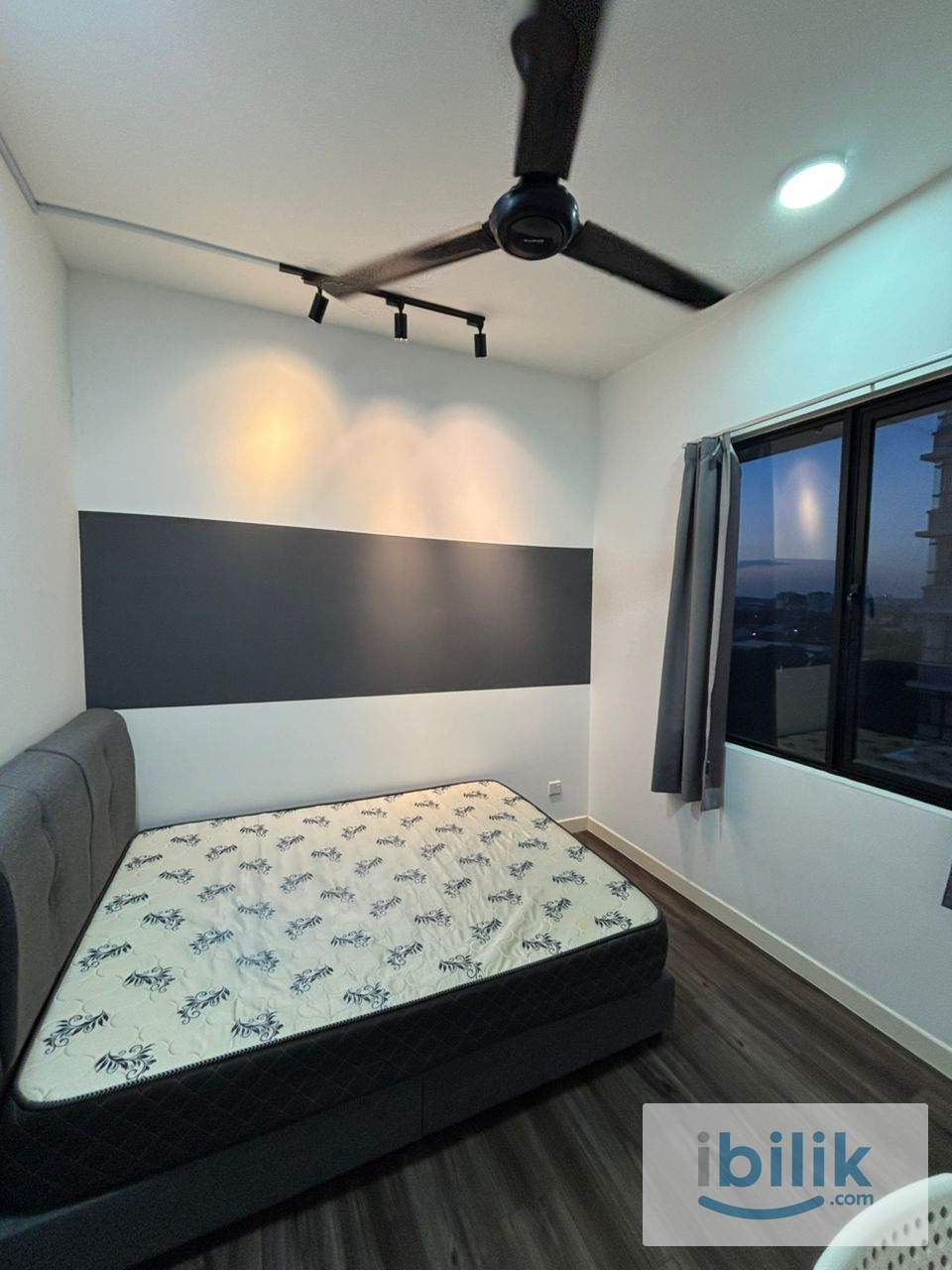 5min walking distance 🚶‍♂️UOW | Middle Room  - Image 1