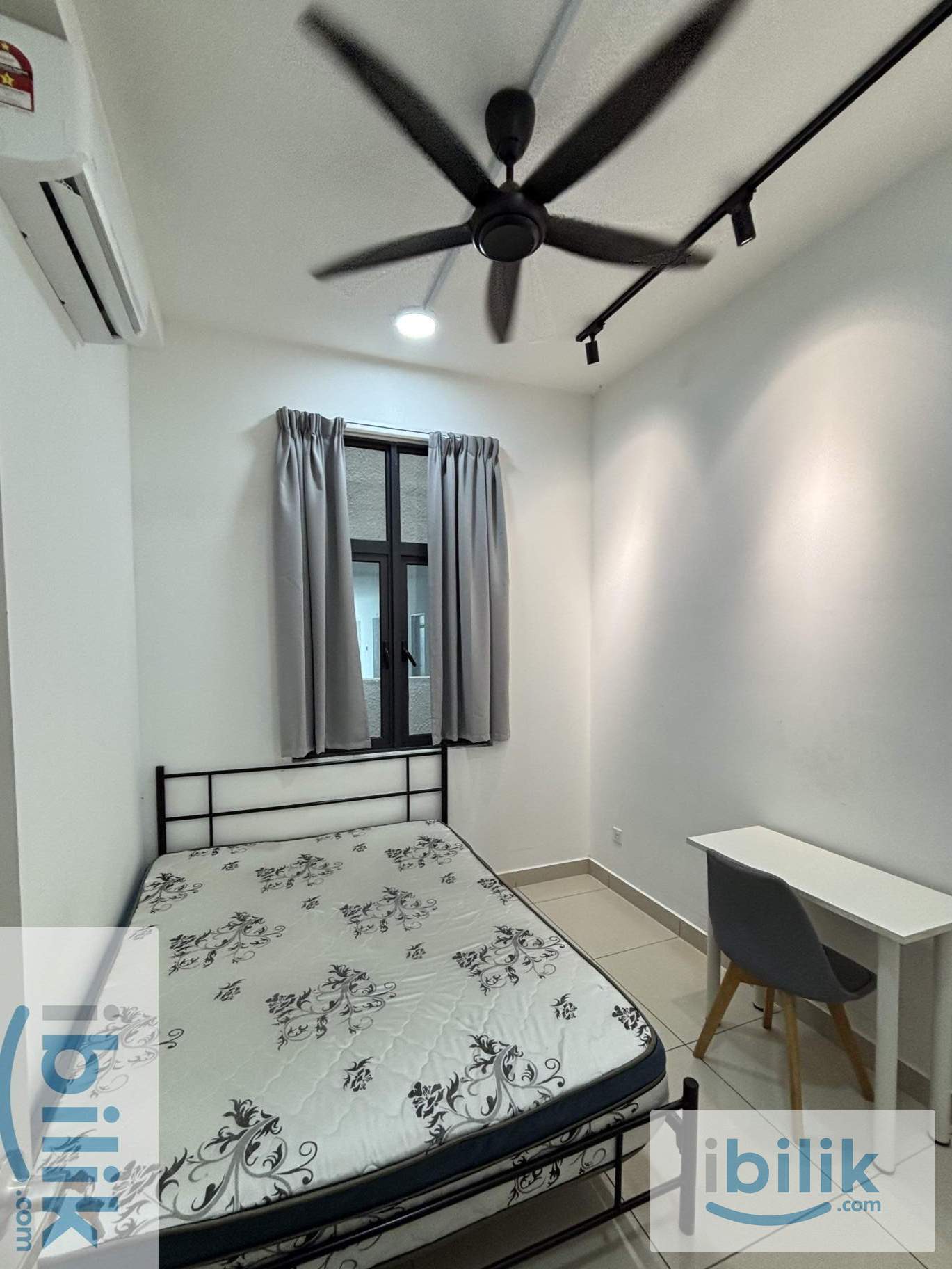 Spacious Middle Room | 5 mins to Sunway pyramid | 10mins to Subang  - Image 1