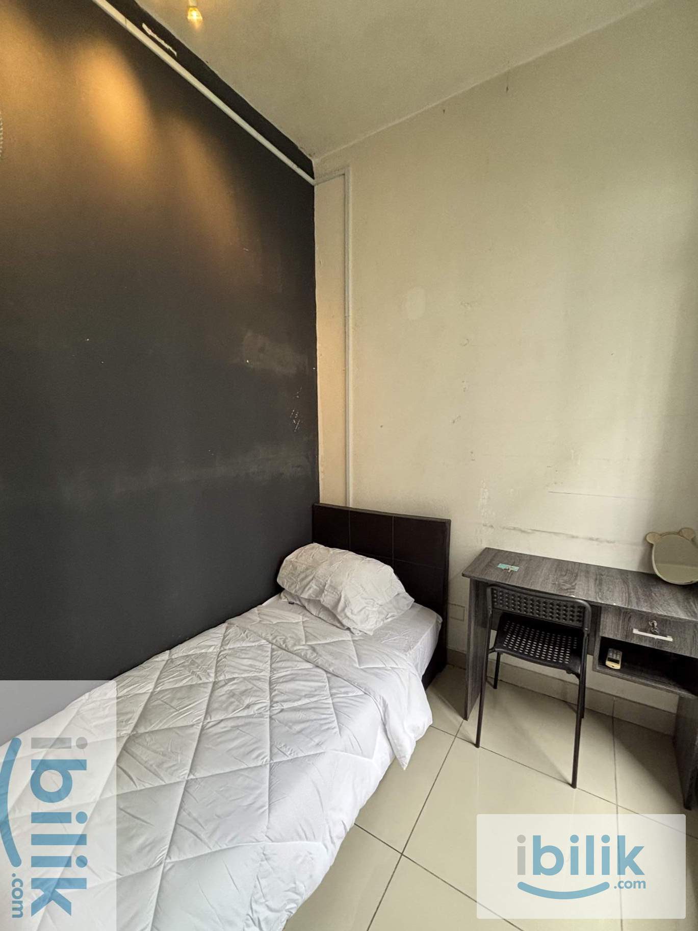 Window Single Room | Glenmarie | 5 min 🚶🏻to UOWM  - Image 2
