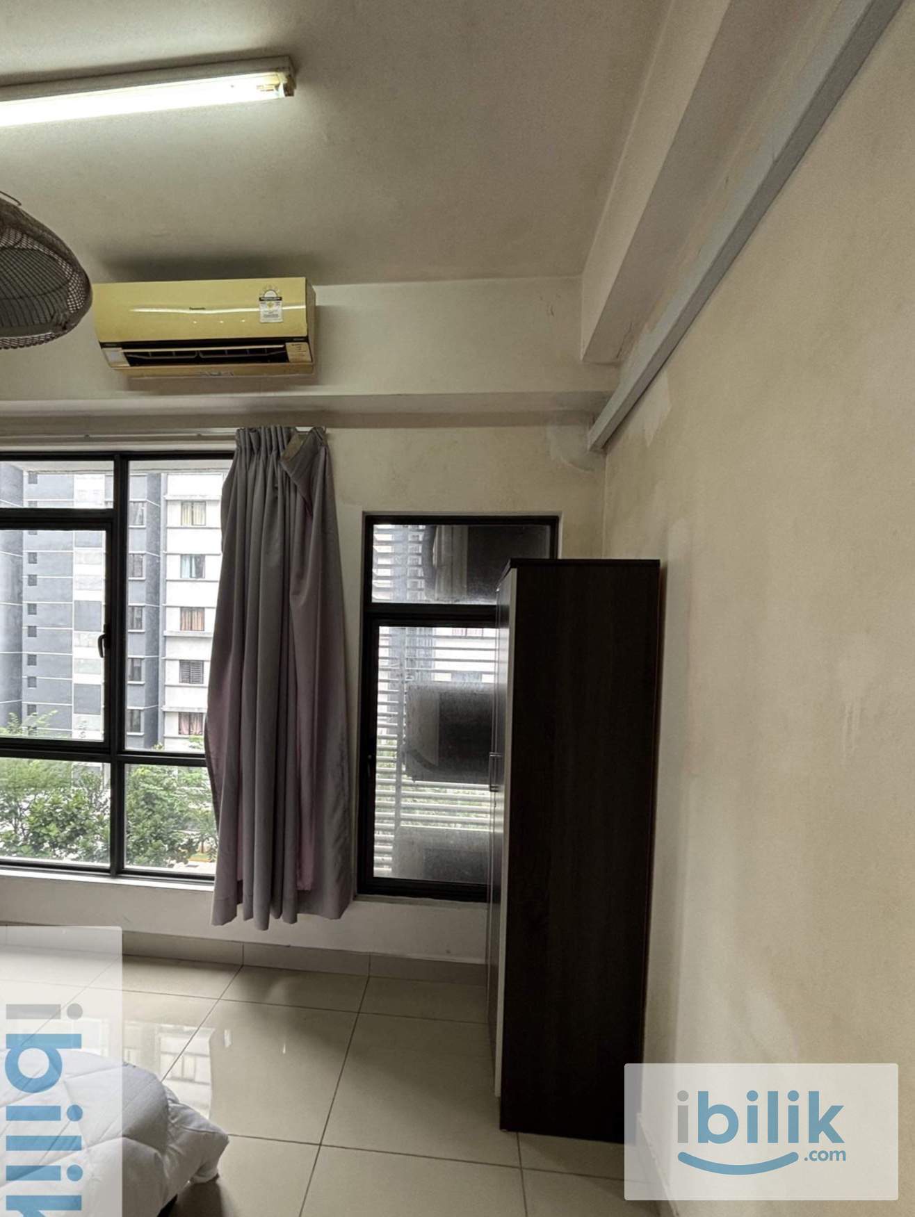 Window Single Room | Glenmarie | 5 min 🚶🏻to UOWM  - Image 4