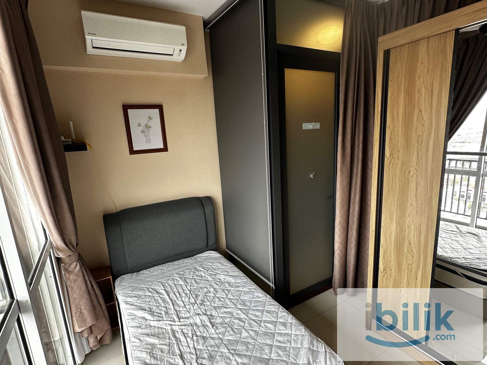 Female designed balcony room @ Sri petaling - Image 1