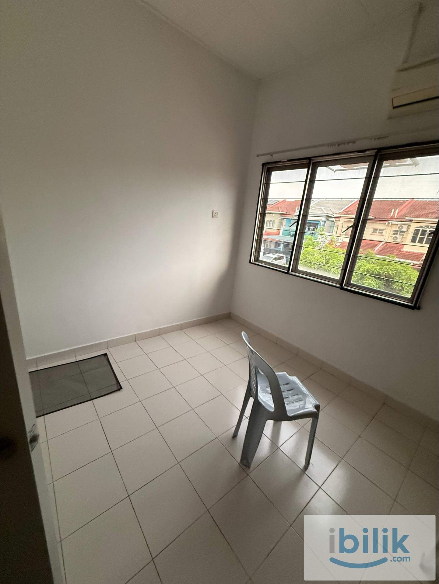 Master room for rent - Image 7